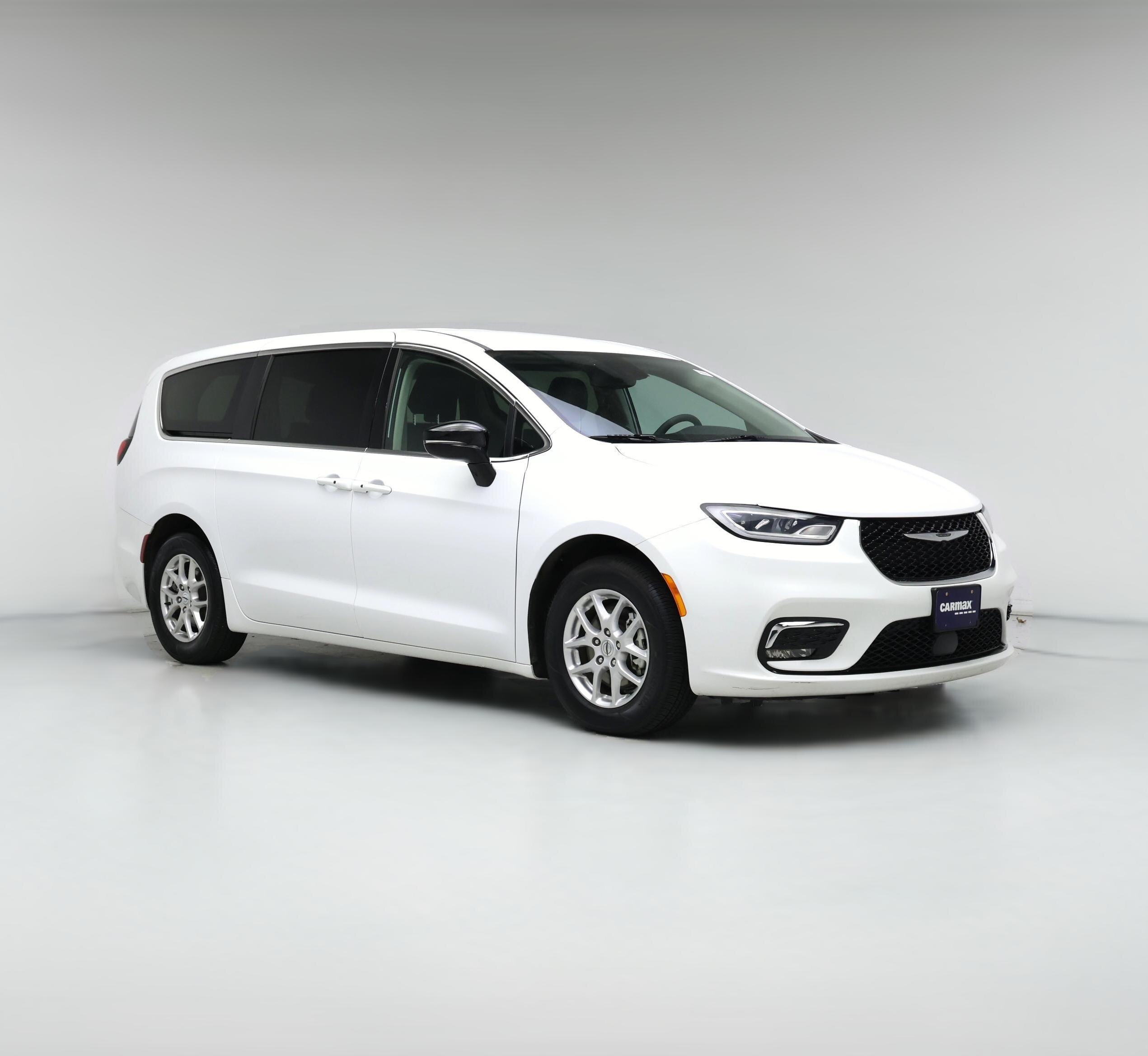 Thumbnail: 2024 Chrysler Pacifica - 1