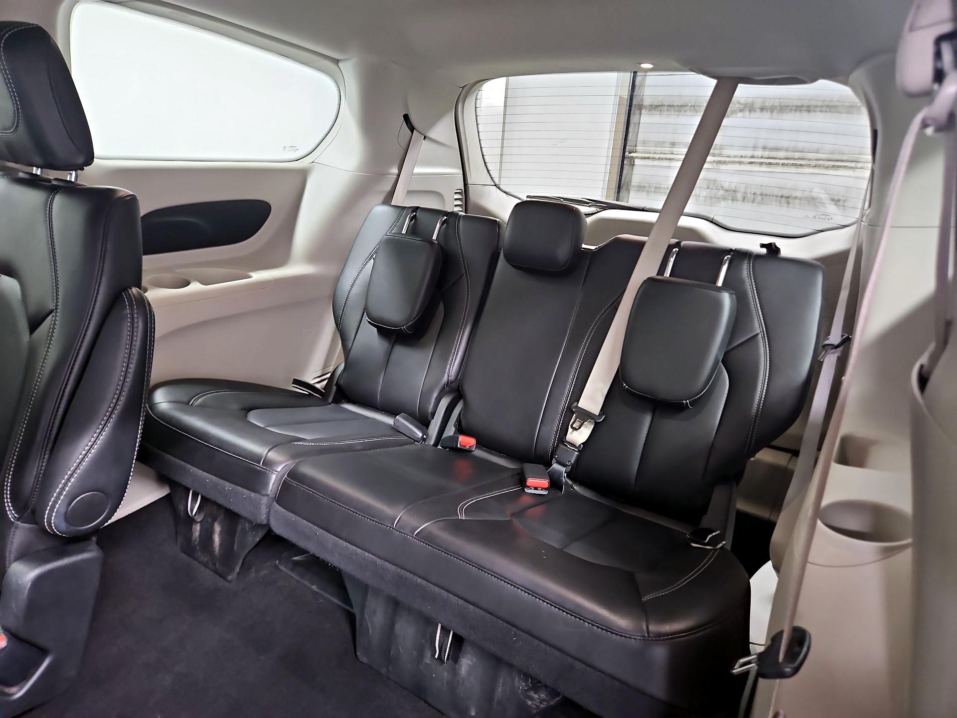 Thumbnail: 2024 Chrysler Pacifica - 20