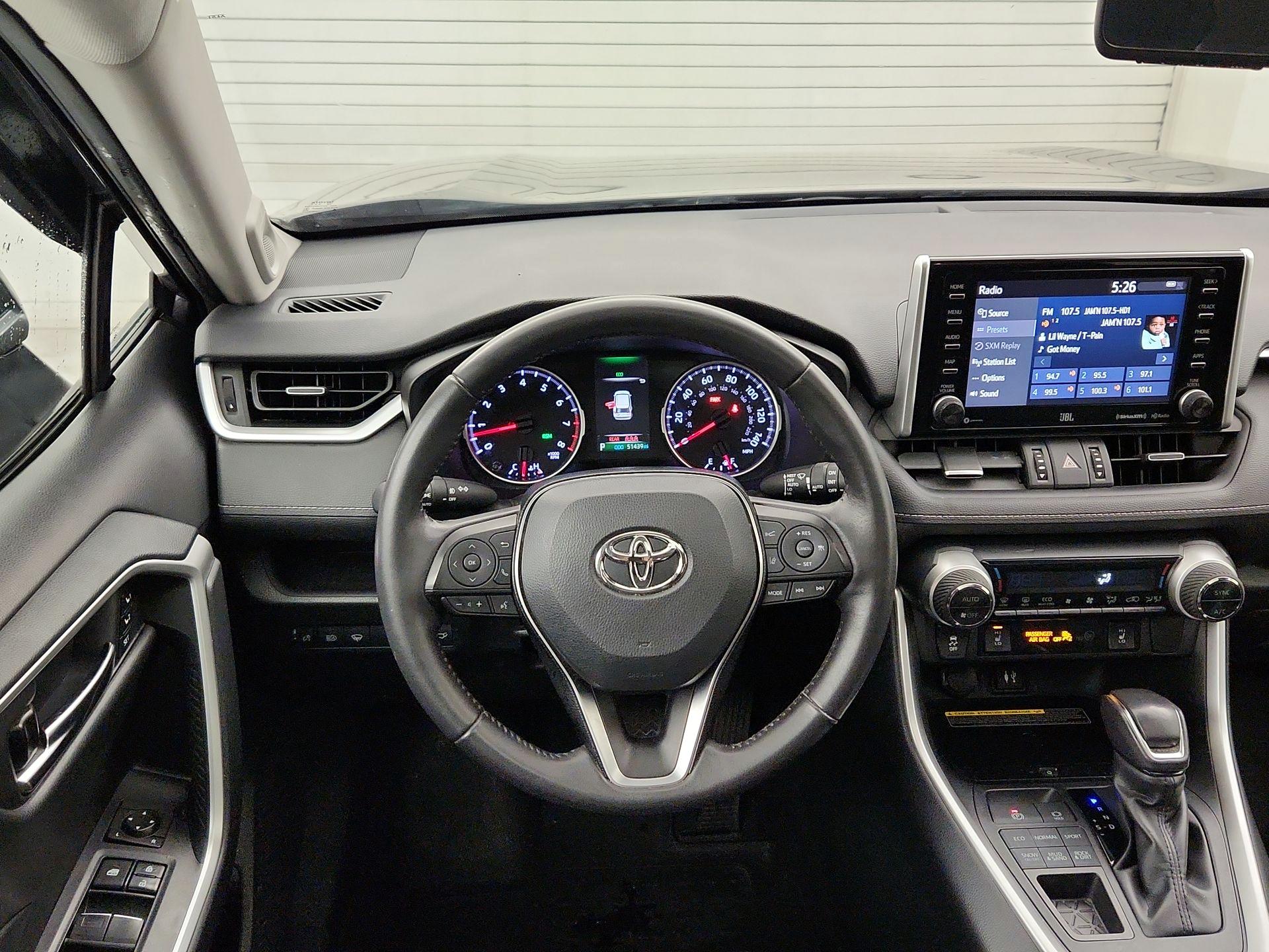 Thumbnail: 2019 Toyota RAV4 - 10