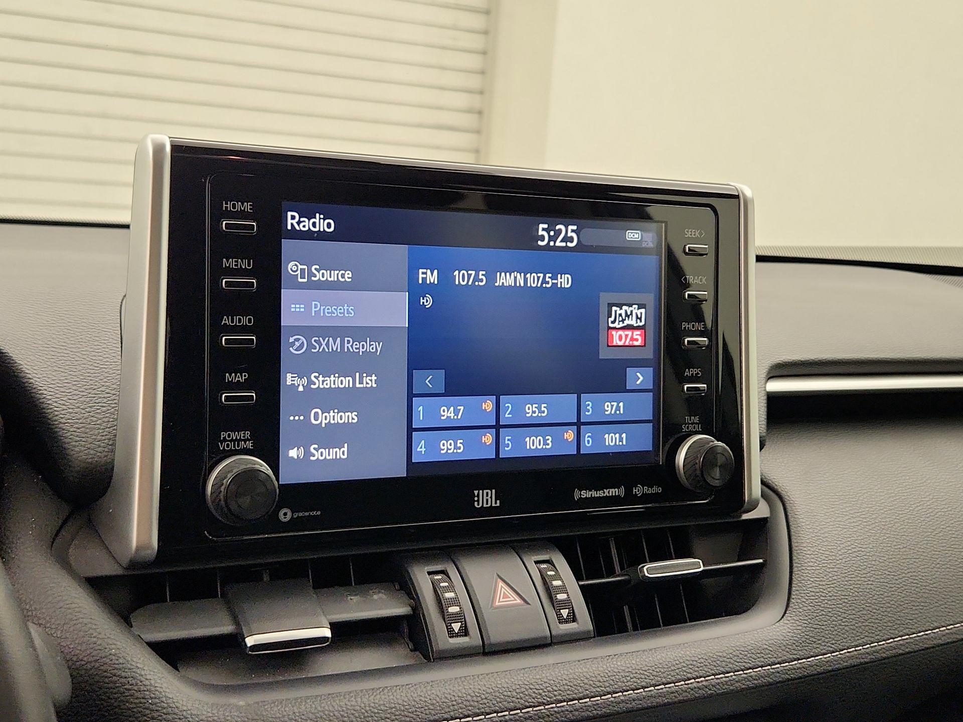 Thumbnail: 2019 Toyota RAV4 - 15