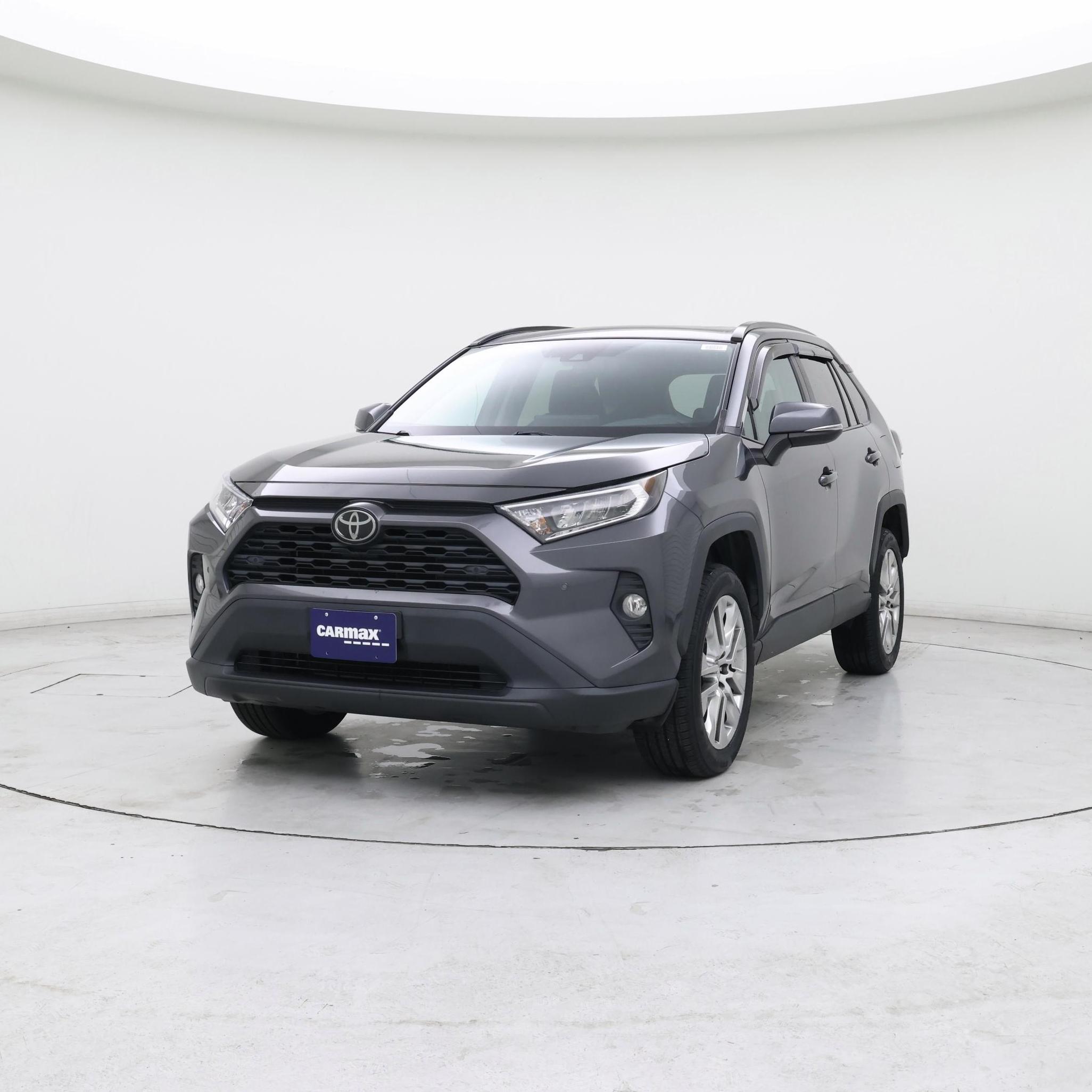 Thumbnail: 2019 Toyota RAV4 - 4