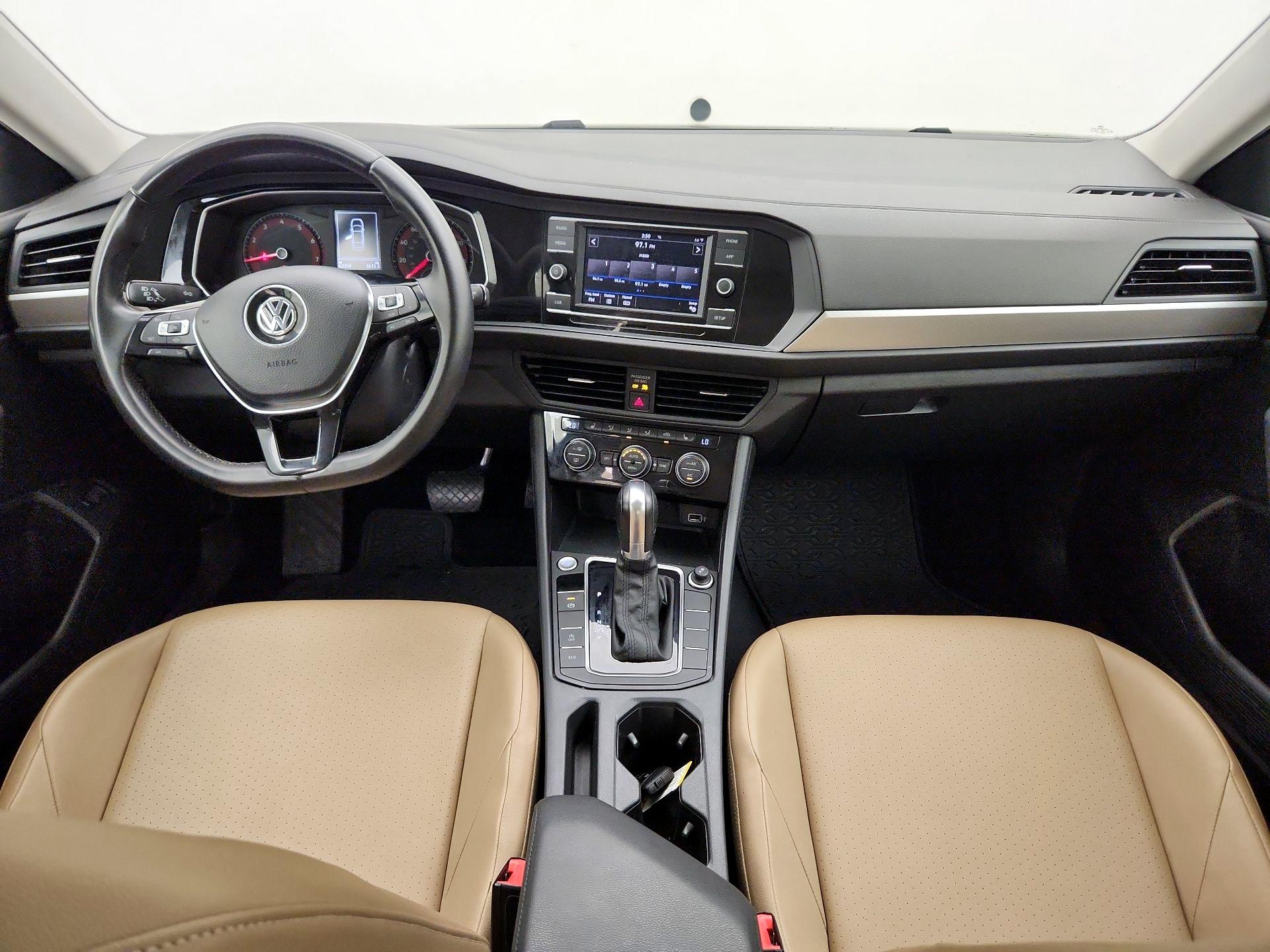 Thumbnail: 2019 Volkswagen Jetta - 9