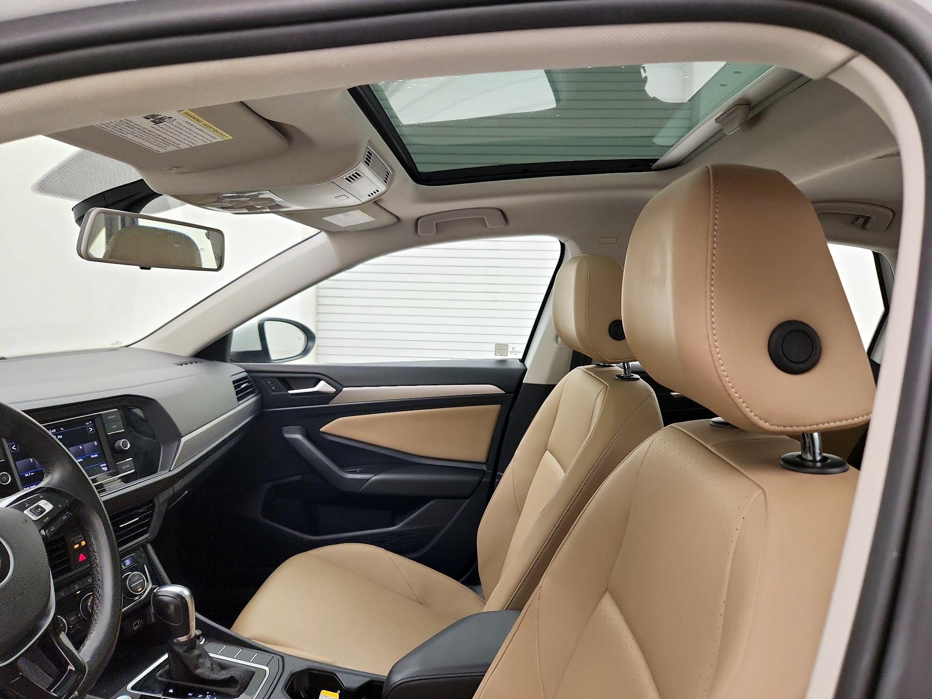 Thumbnail: 2019 Volkswagen Jetta - 19