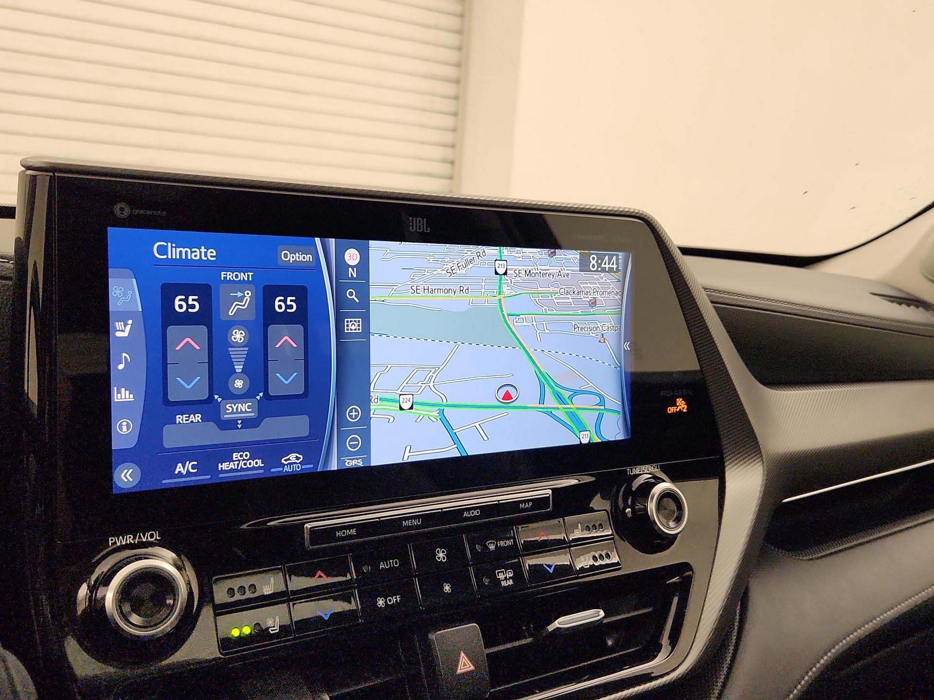 Thumbnail: 2020 Toyota Highlander - 14