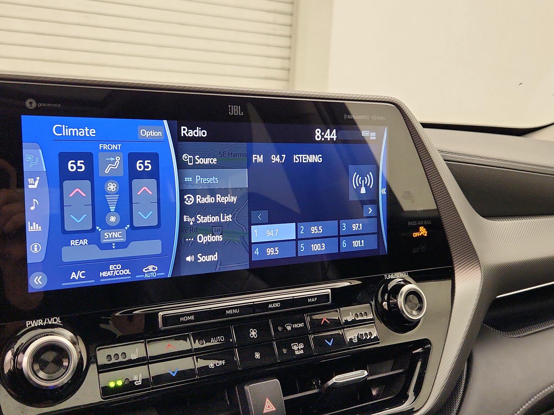 Thumbnail: 2020 Toyota Highlander - 16