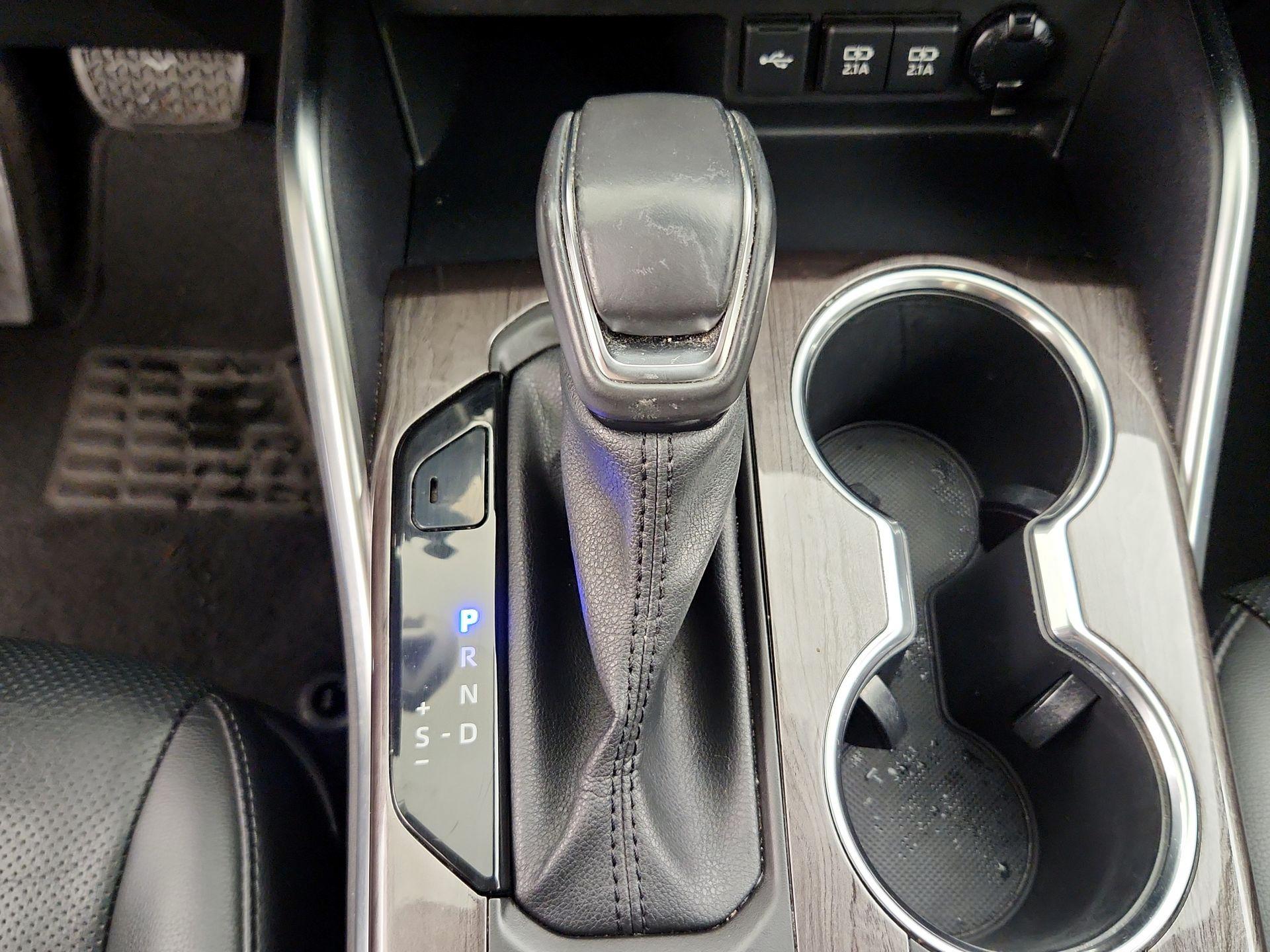 Thumbnail: 2020 Toyota Highlander - 18