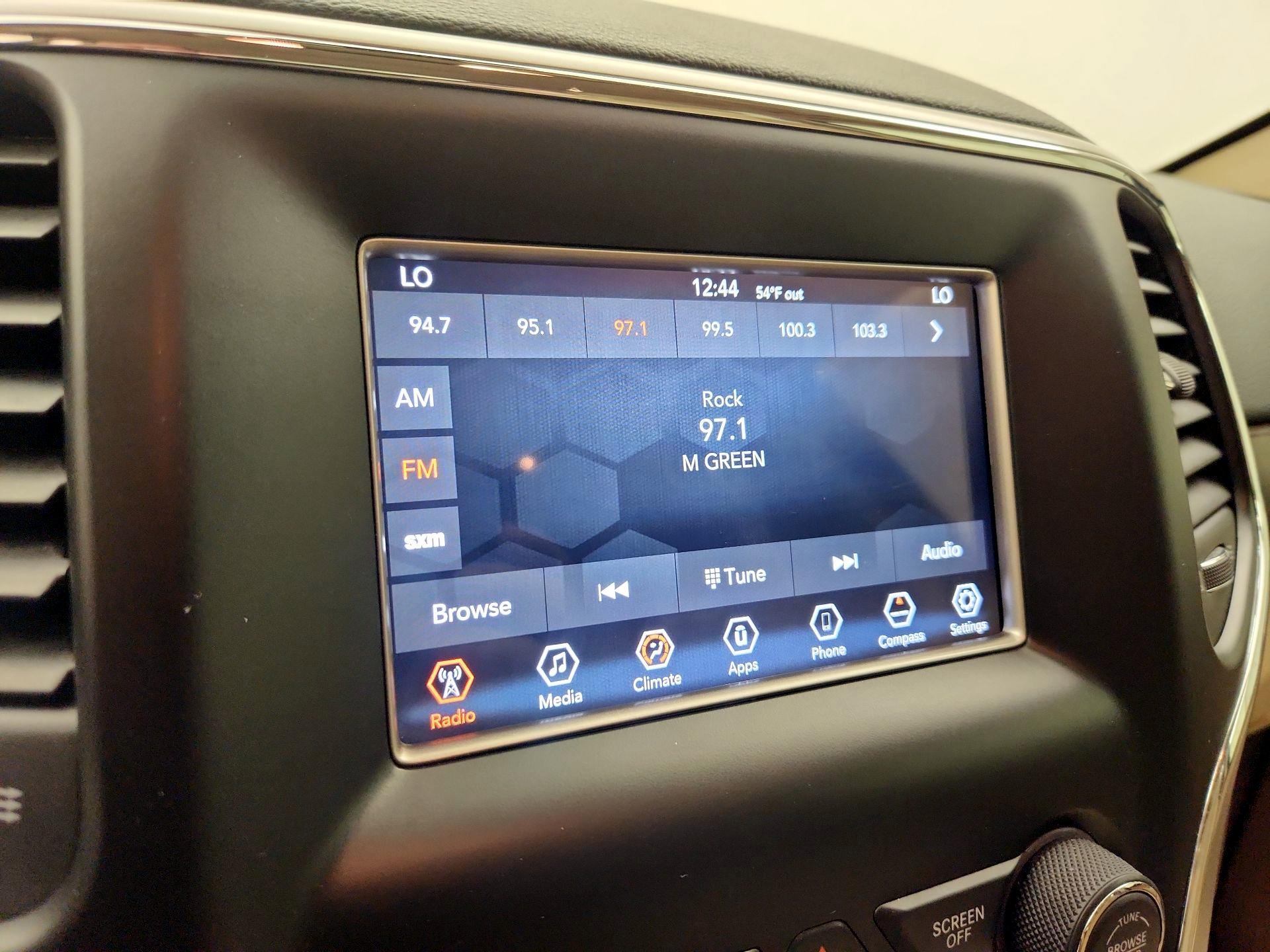 Thumbnail: 2018 Jeep Grand Cherokee - 15