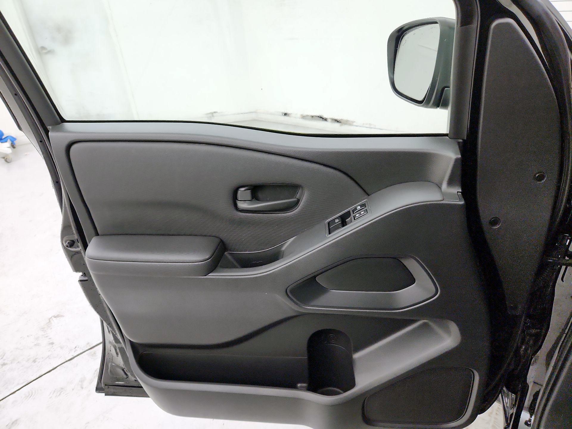 Thumbnail: 2022 Nissan Frontier - 12