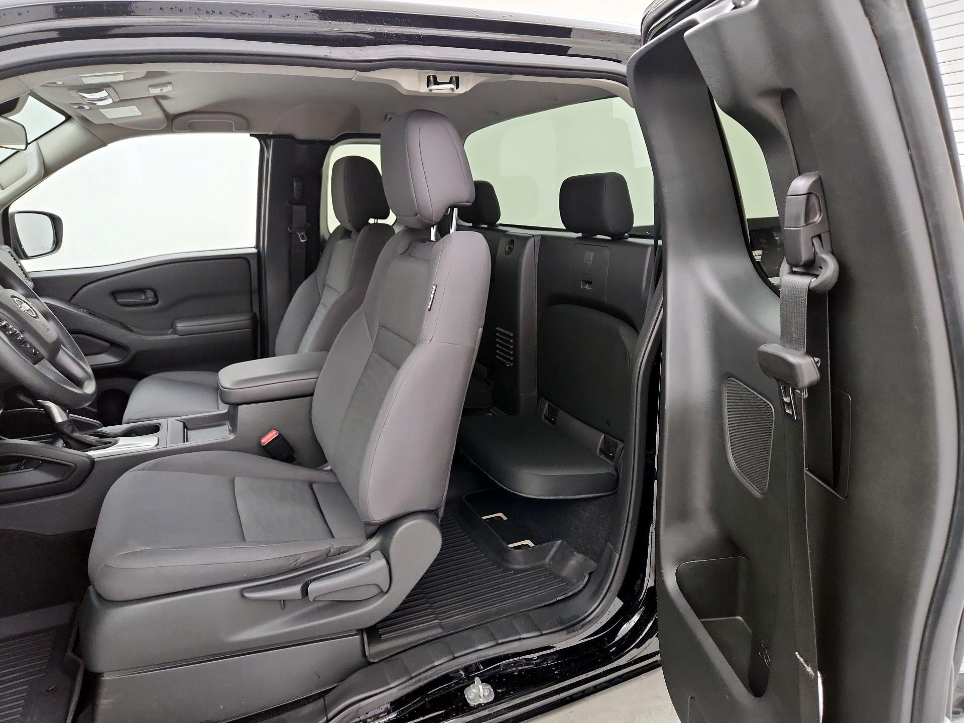 Thumbnail: 2022 Nissan Frontier - 19