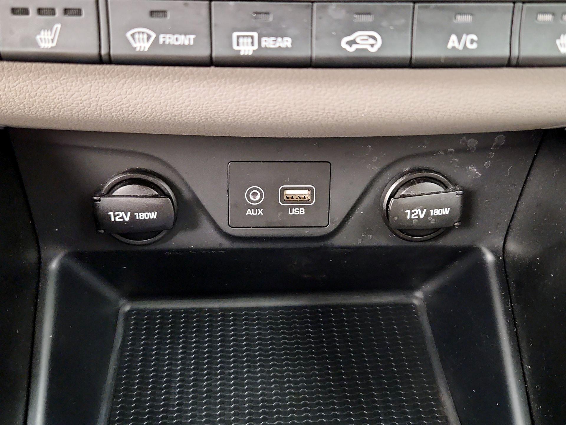 Thumbnail: 2020 Hyundai Tucson - 18