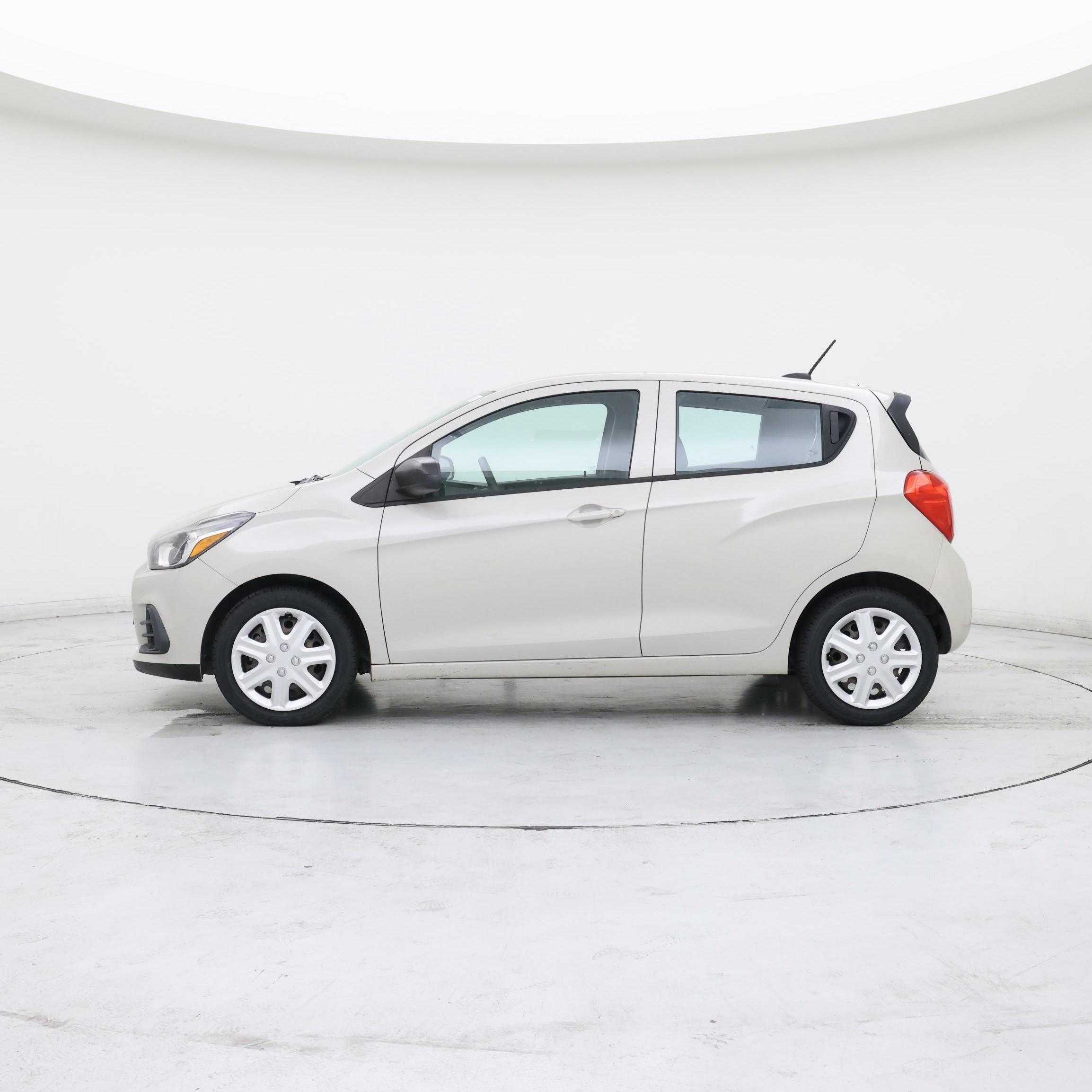 Thumbnail: 2016 Chevrolet Spark - 3