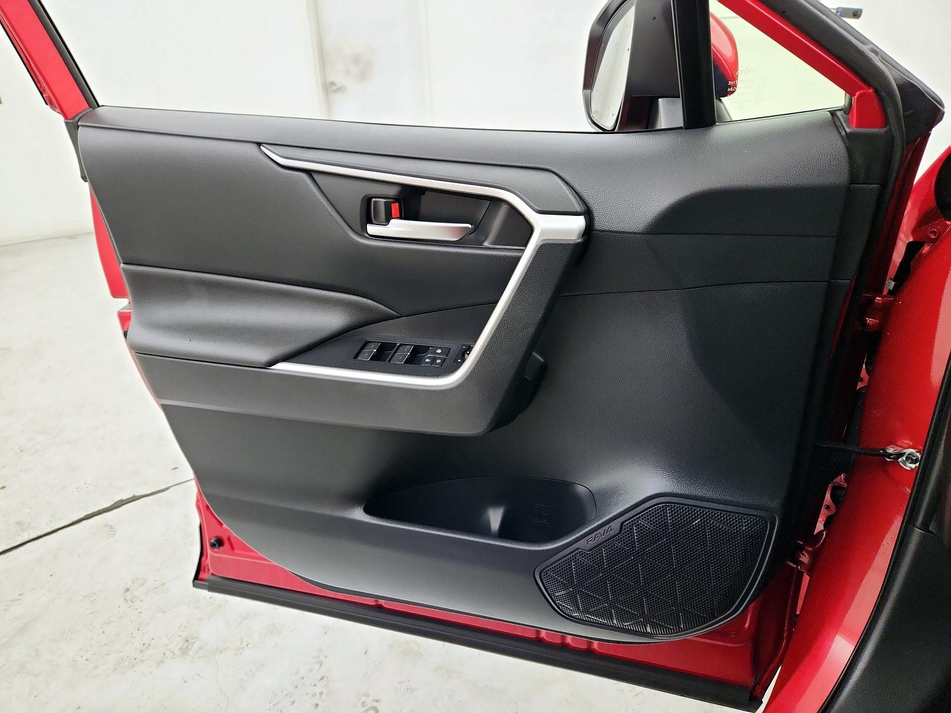 Thumbnail: 2024 Toyota RAV4 - 12