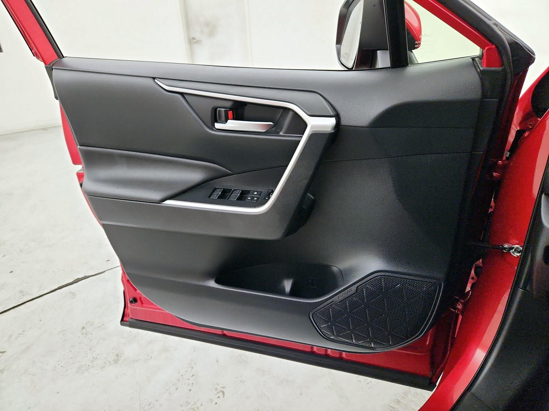 Thumbnail: 2024 Toyota RAV4 - 15