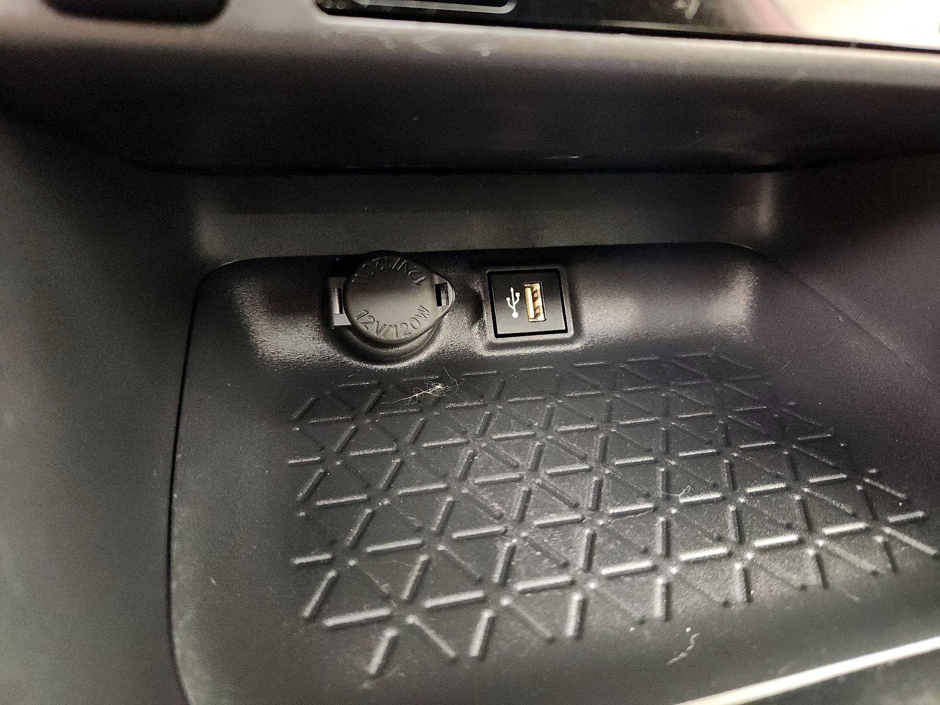 Thumbnail: 2024 Toyota RAV4 - 19