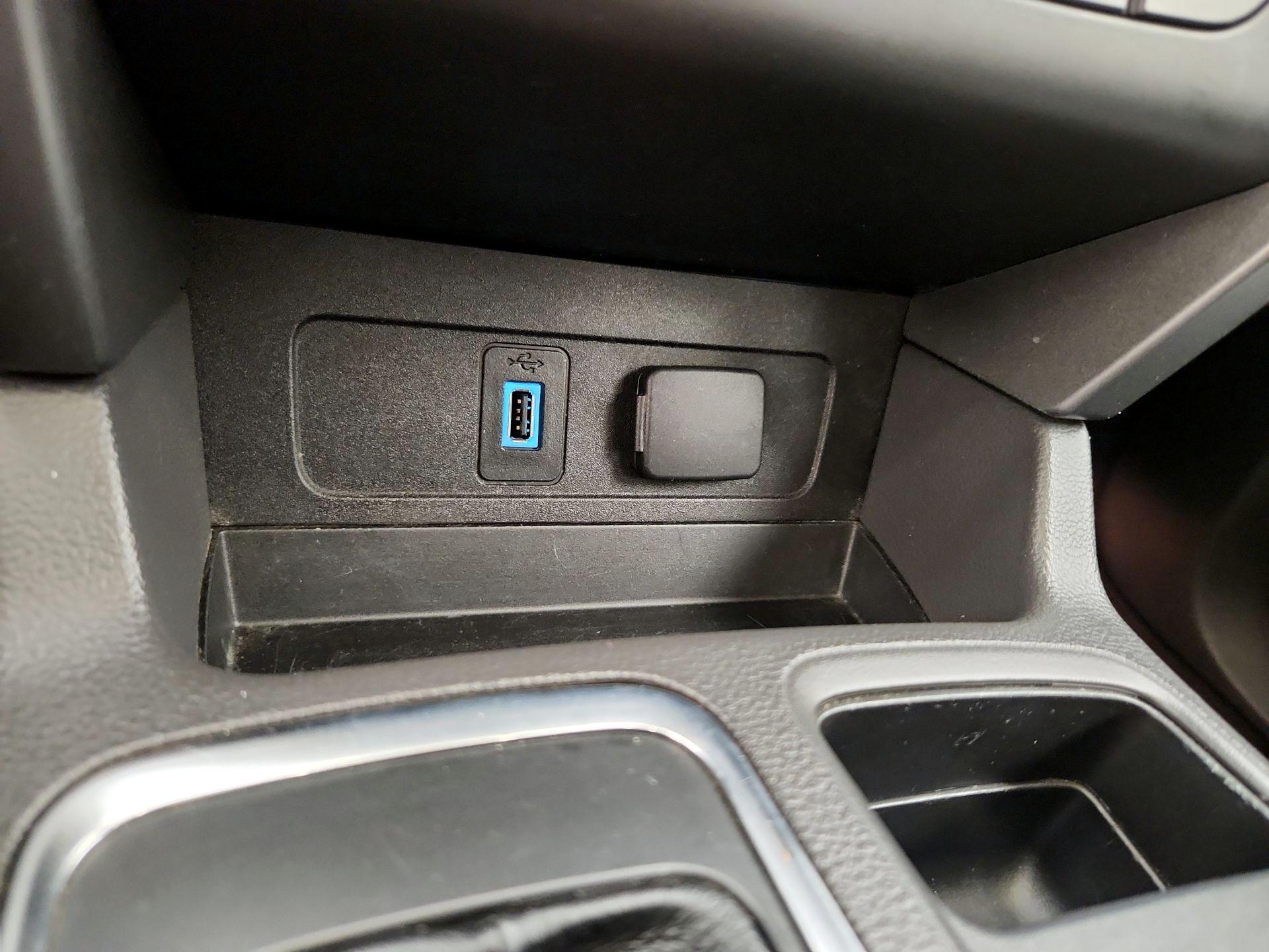 Thumbnail: 2017 Ford Escape - 18