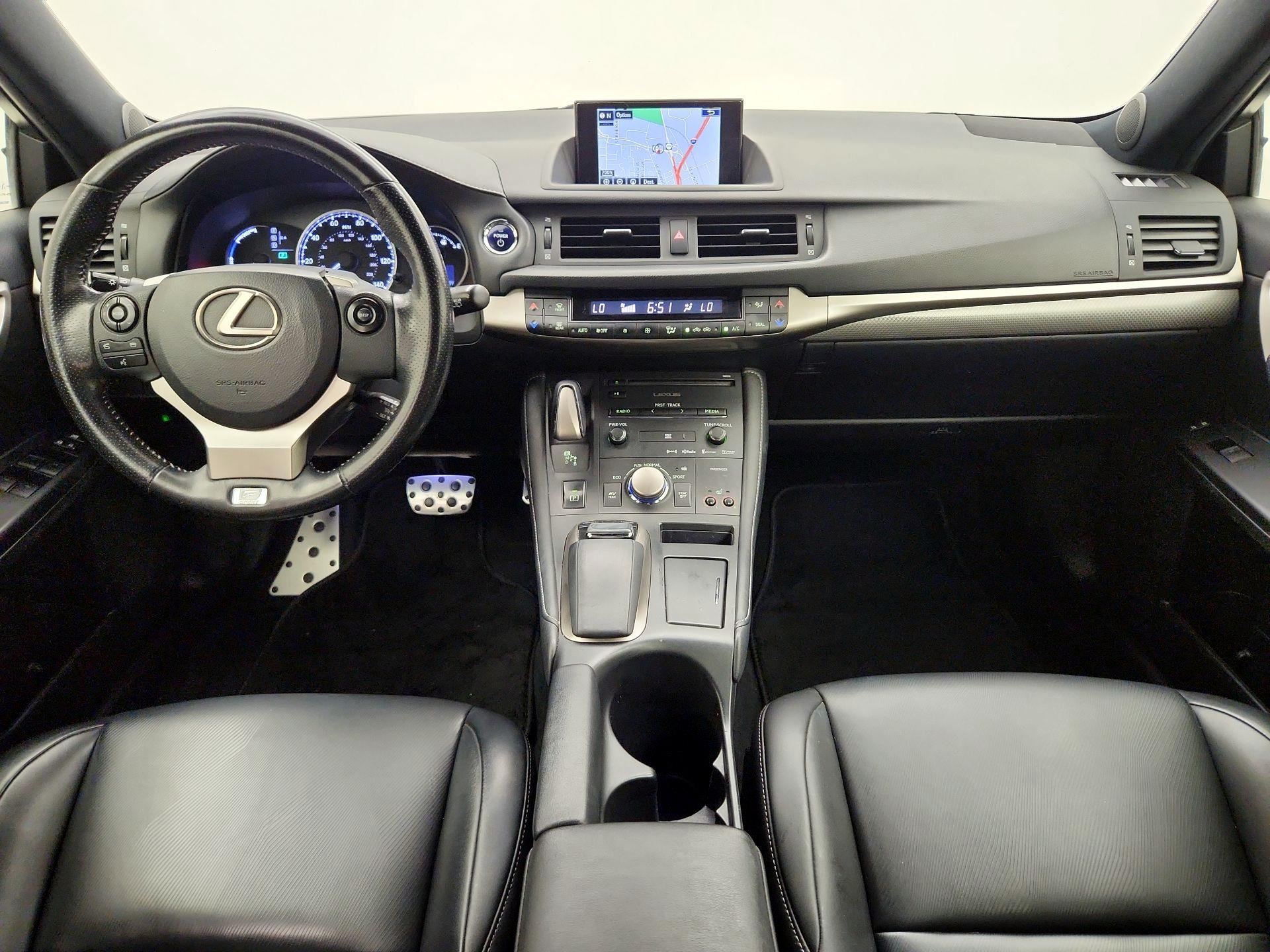 Thumbnail: 2015 Lexus CT - 9