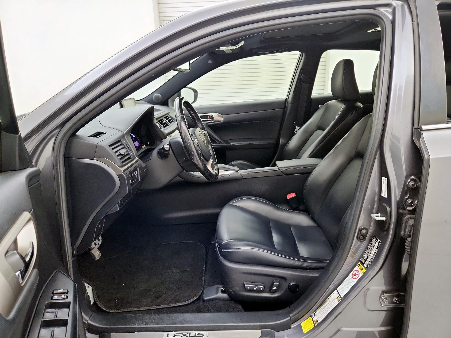 Thumbnail: 2015 Lexus CT - 11