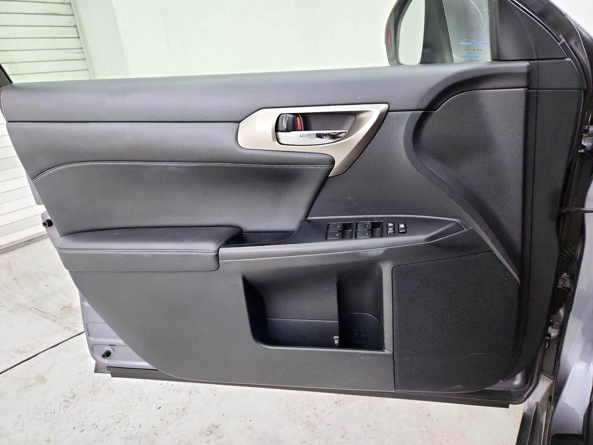 Thumbnail: 2015 Lexus CT - 12