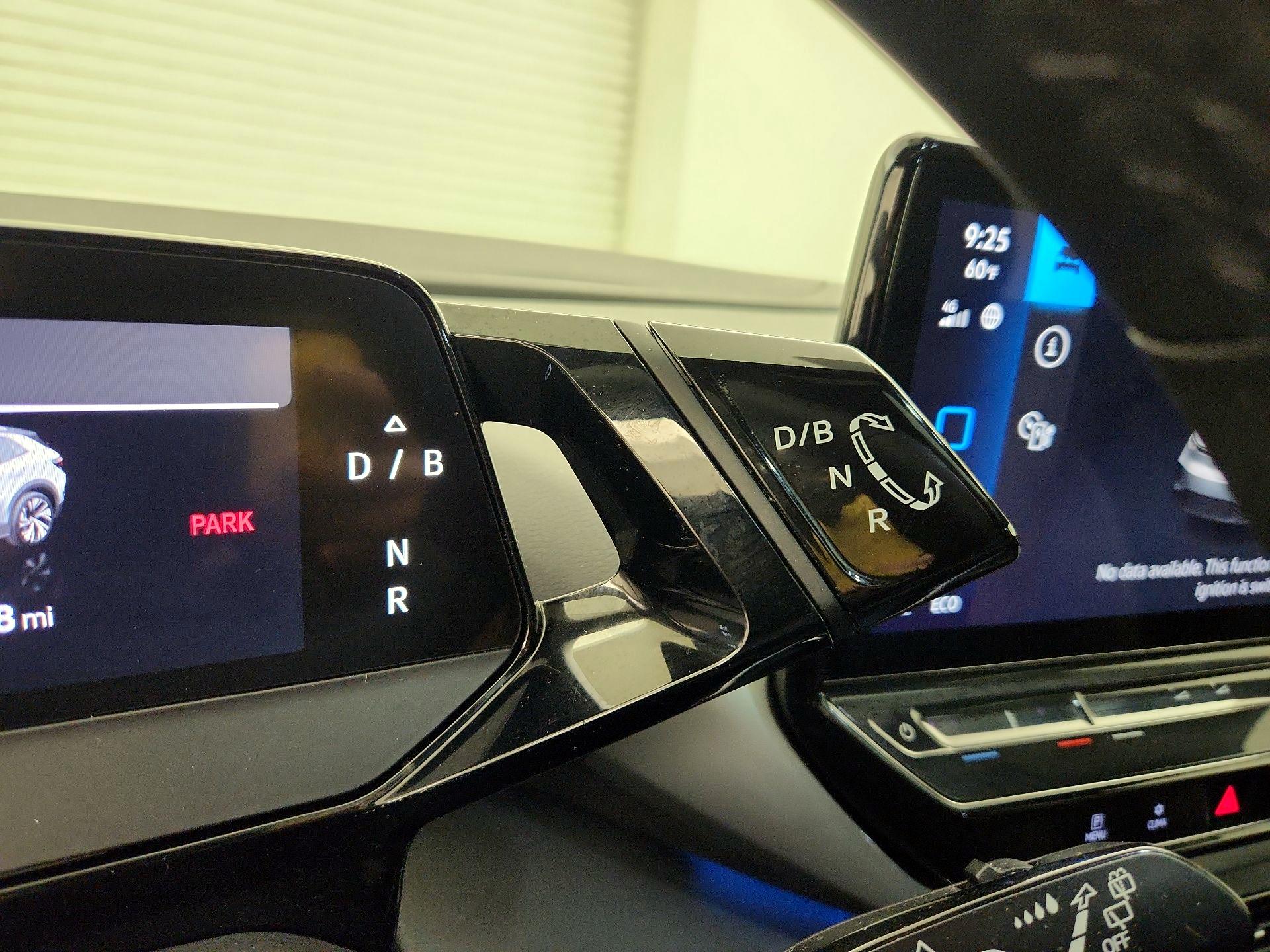 Thumbnail: 2023 Volkswagen ID.4 - 18