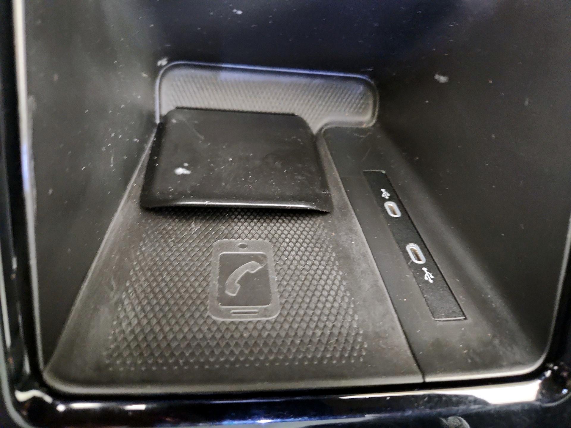 Thumbnail: 2023 Volkswagen ID.4 - 19