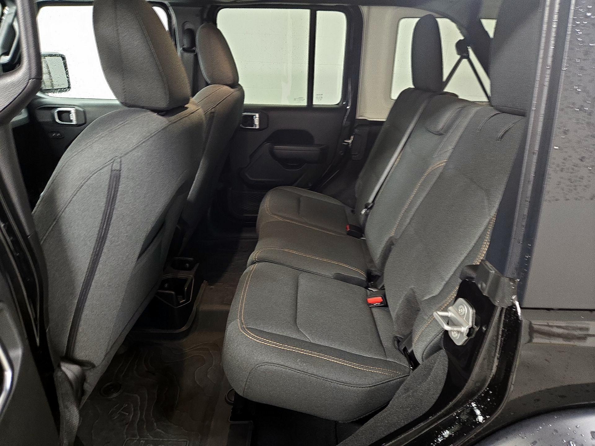 Thumbnail: 2024 Jeep Wrangler - 19