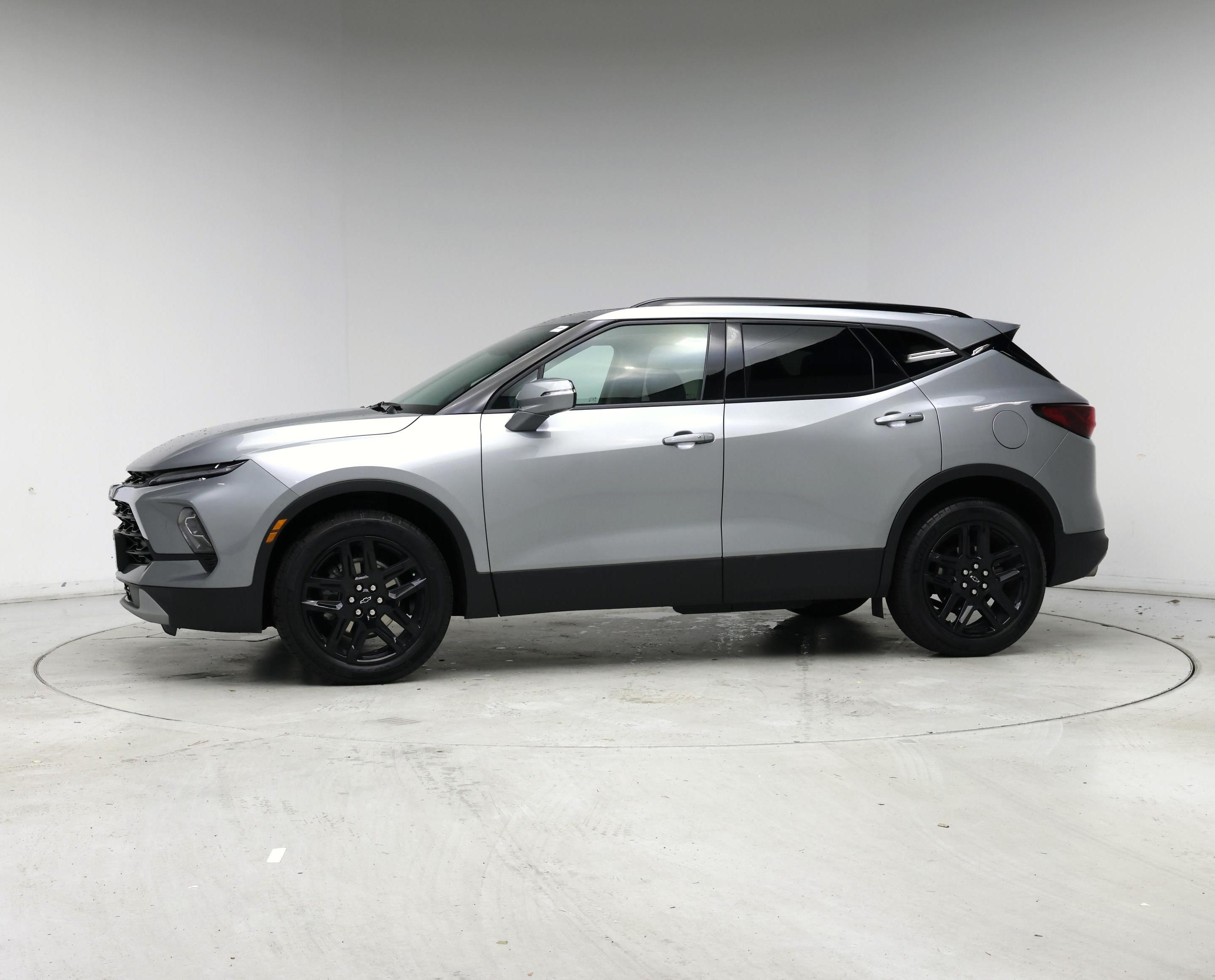 Thumbnail: 2023 Chevrolet Blazer - 3