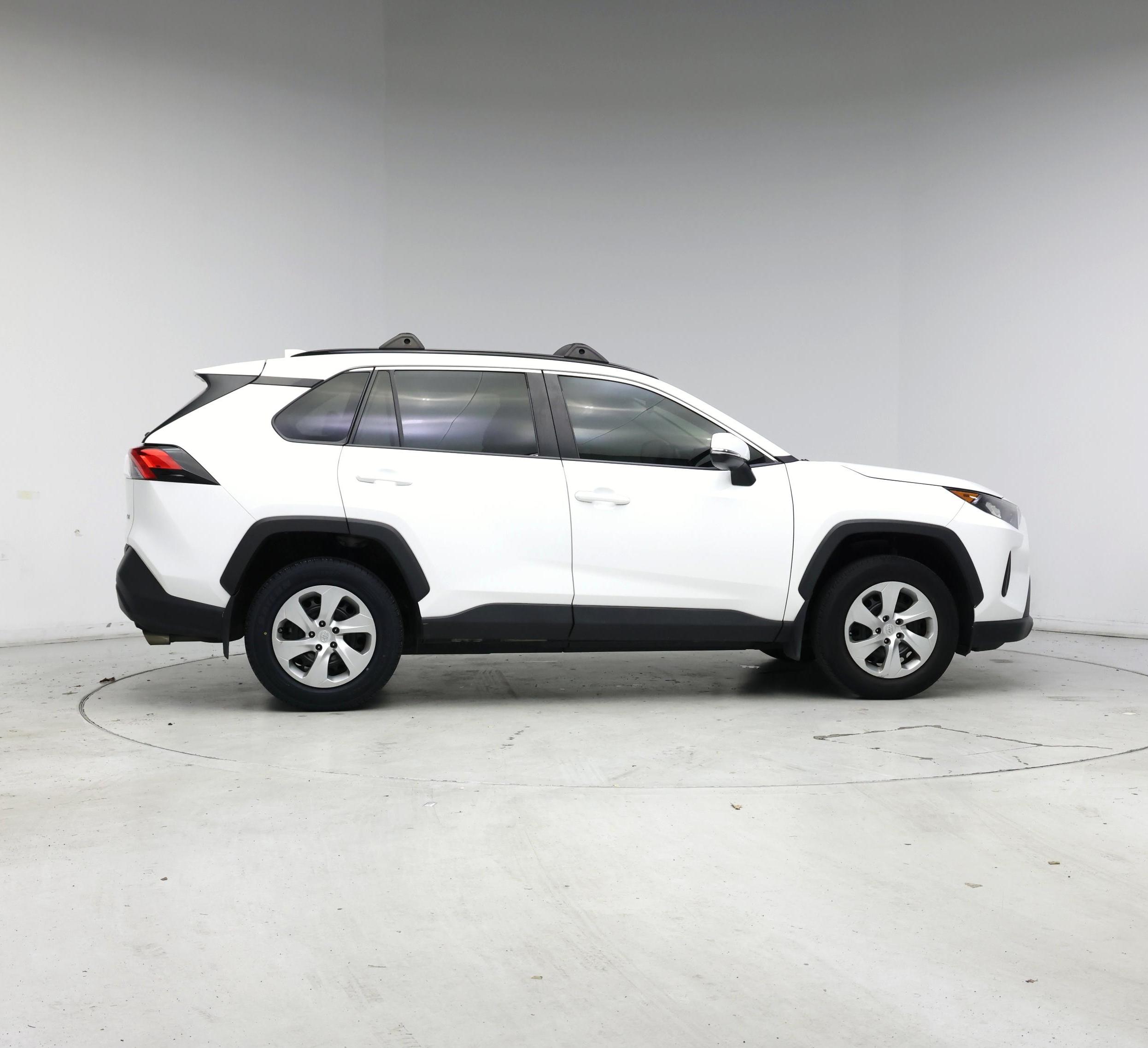 Thumbnail: 2020 Toyota RAV4 - 7