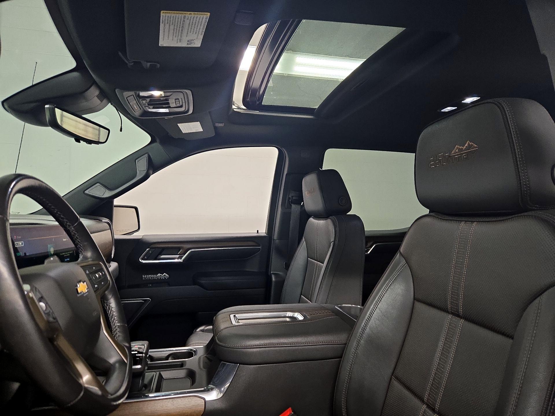 Thumbnail: 2022 Chevrolet Silverado 1500 - 19