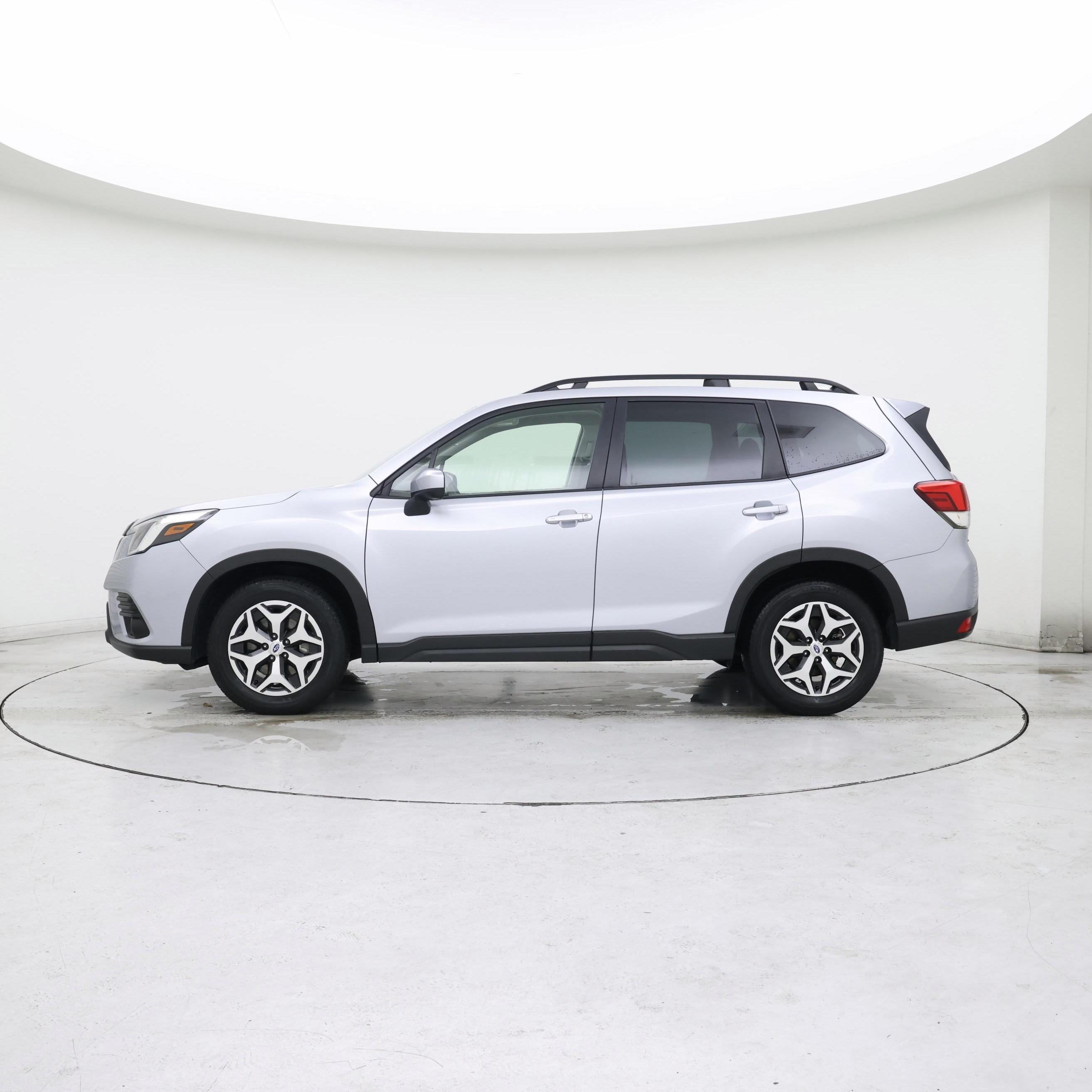 Thumbnail: 2023 Subaru Forester - 3