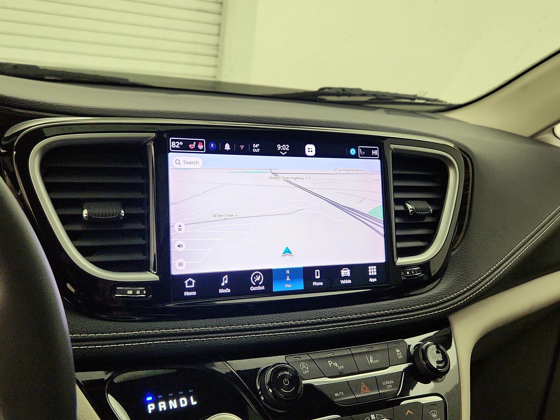 Thumbnail: 2023 Chrysler Pacifica - 14