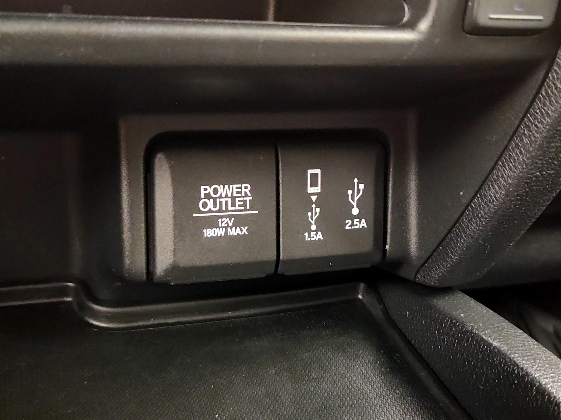 Thumbnail: 2017 Honda Pilot - 18