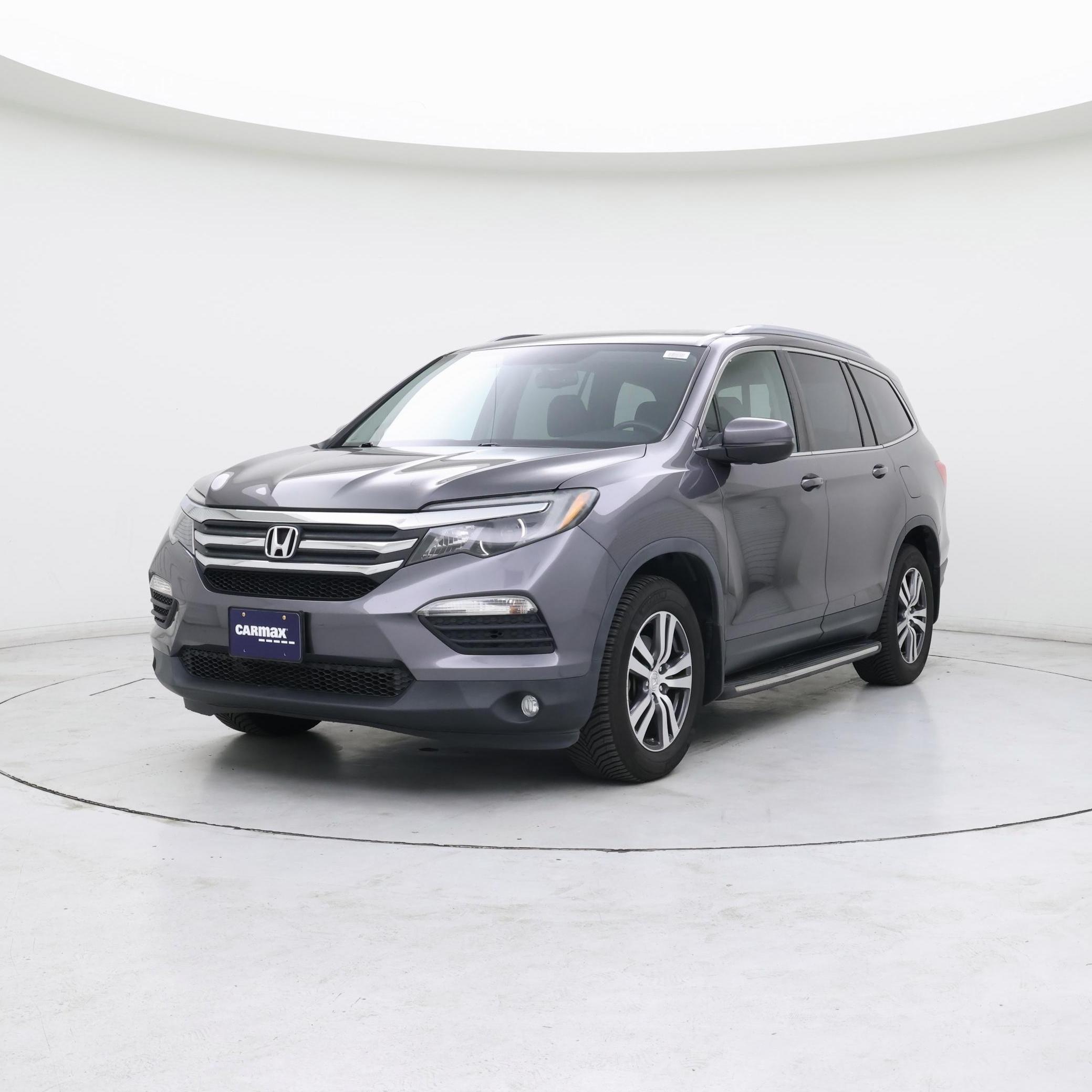 Thumbnail: 2017 Honda Pilot - 4