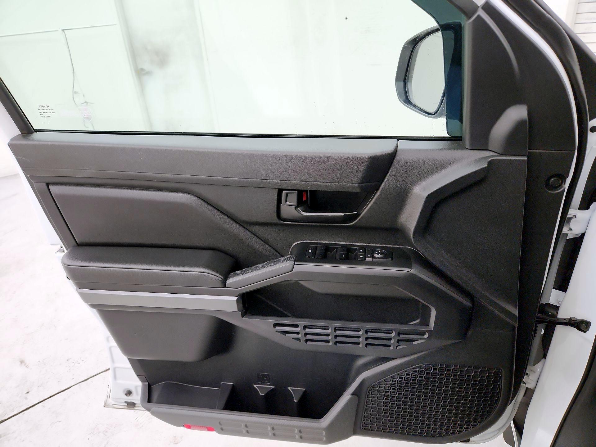 Thumbnail: 2025 Toyota Tacoma - 12