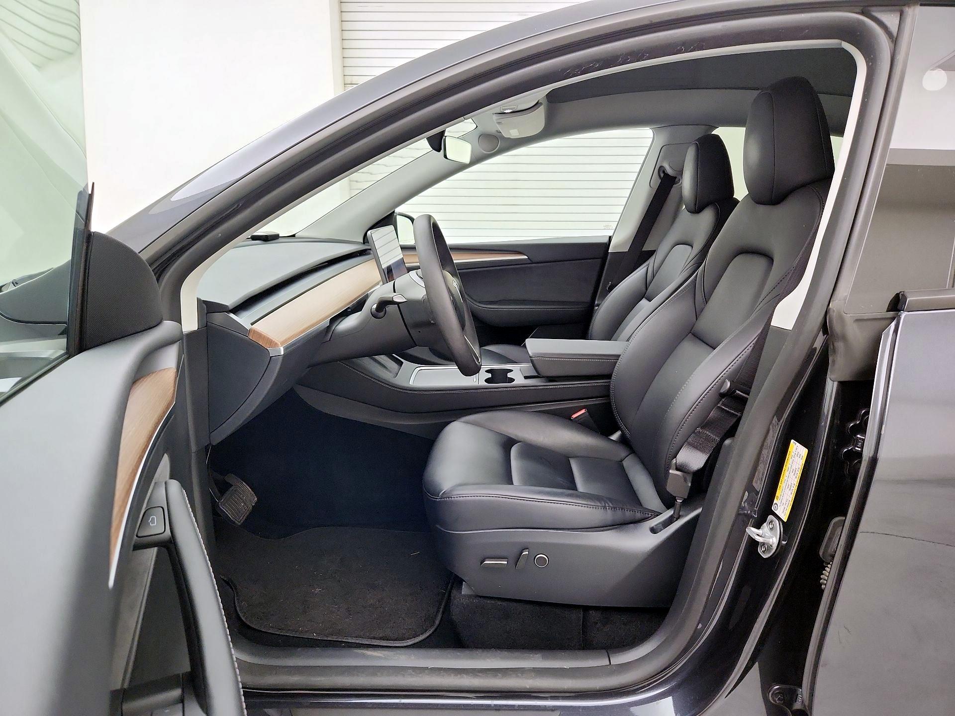 Thumbnail: 2024 Tesla Model Y - 11