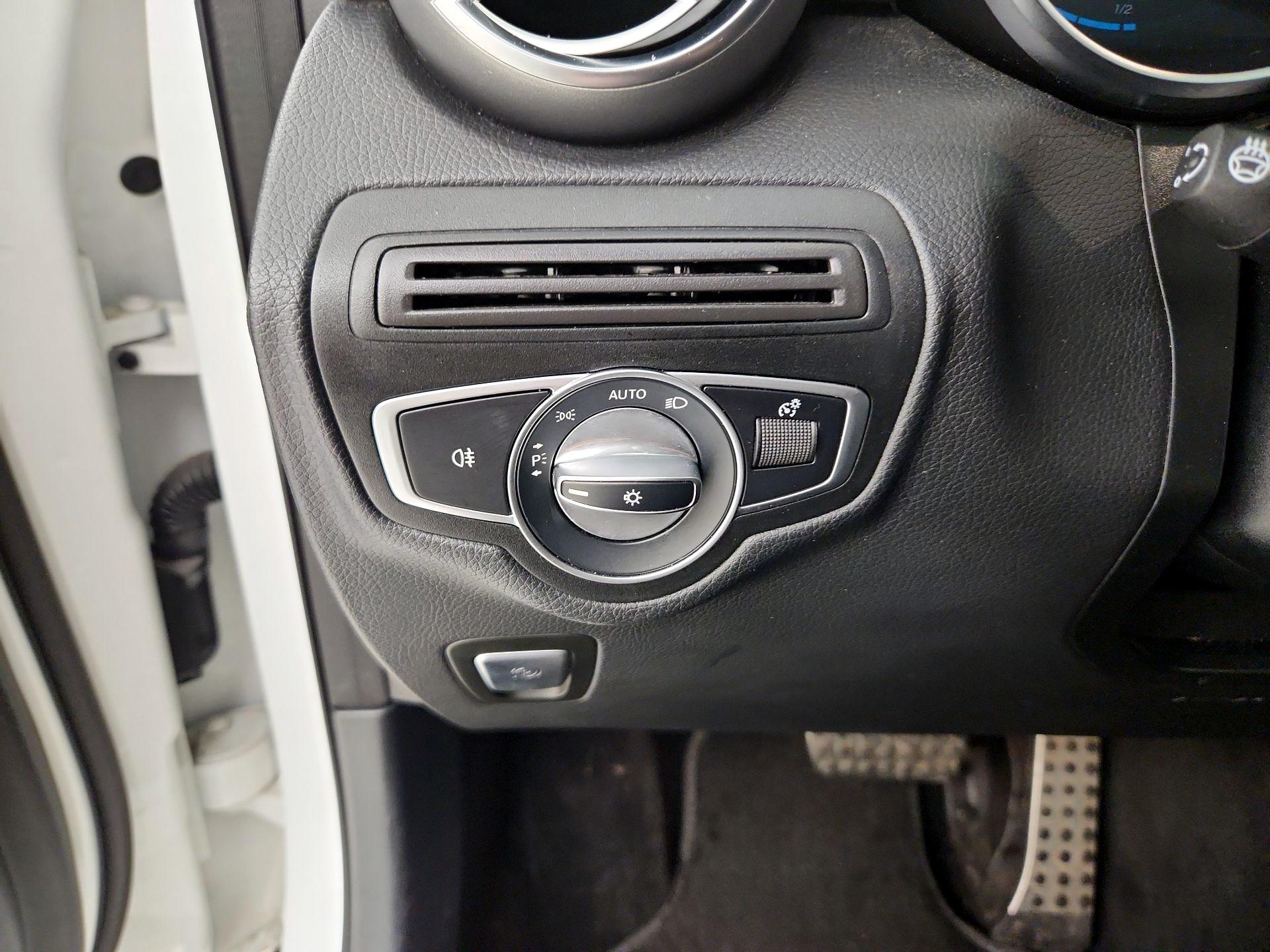 Thumbnail: 2020 Mercedes-Benz GLC - 13