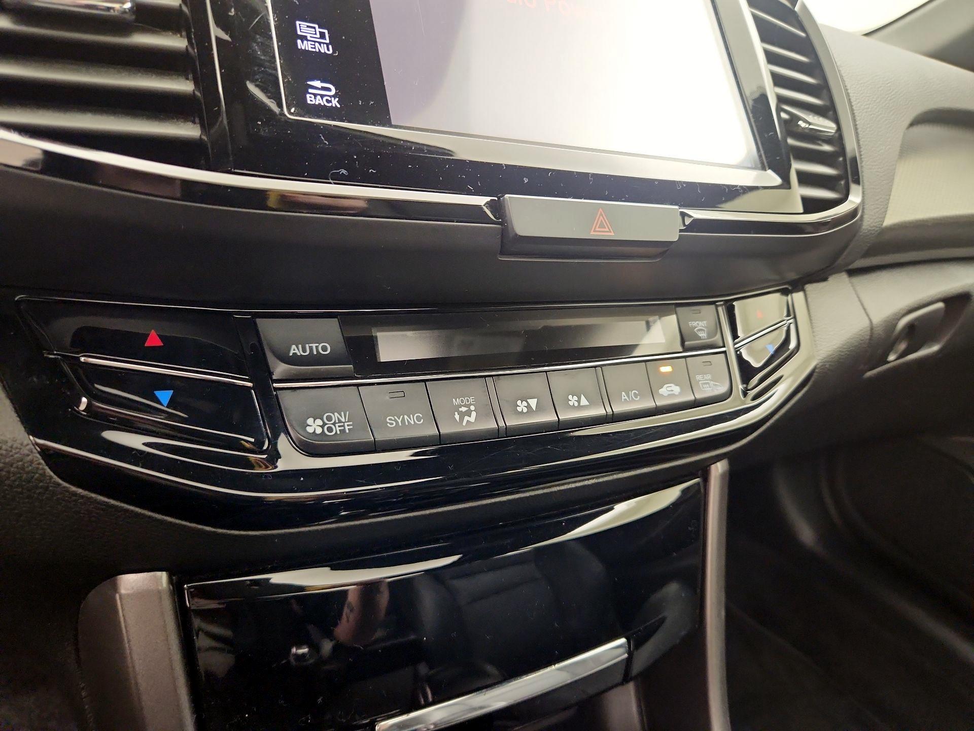 Thumbnail: 2017 Honda Accord - 16