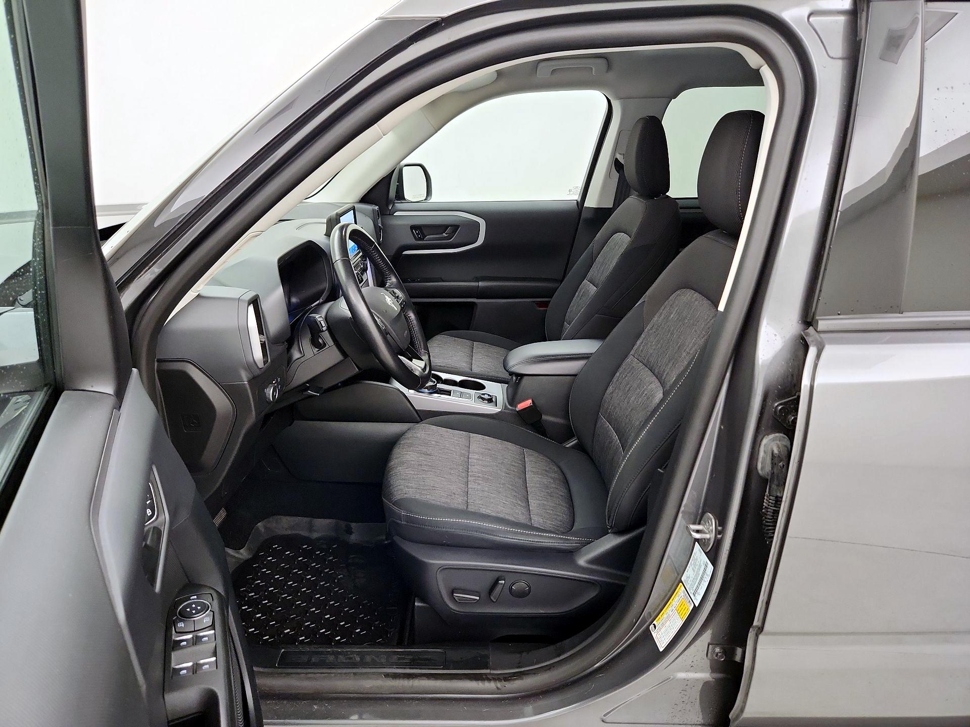 Thumbnail: 2022 Ford Bronco Sport - 11