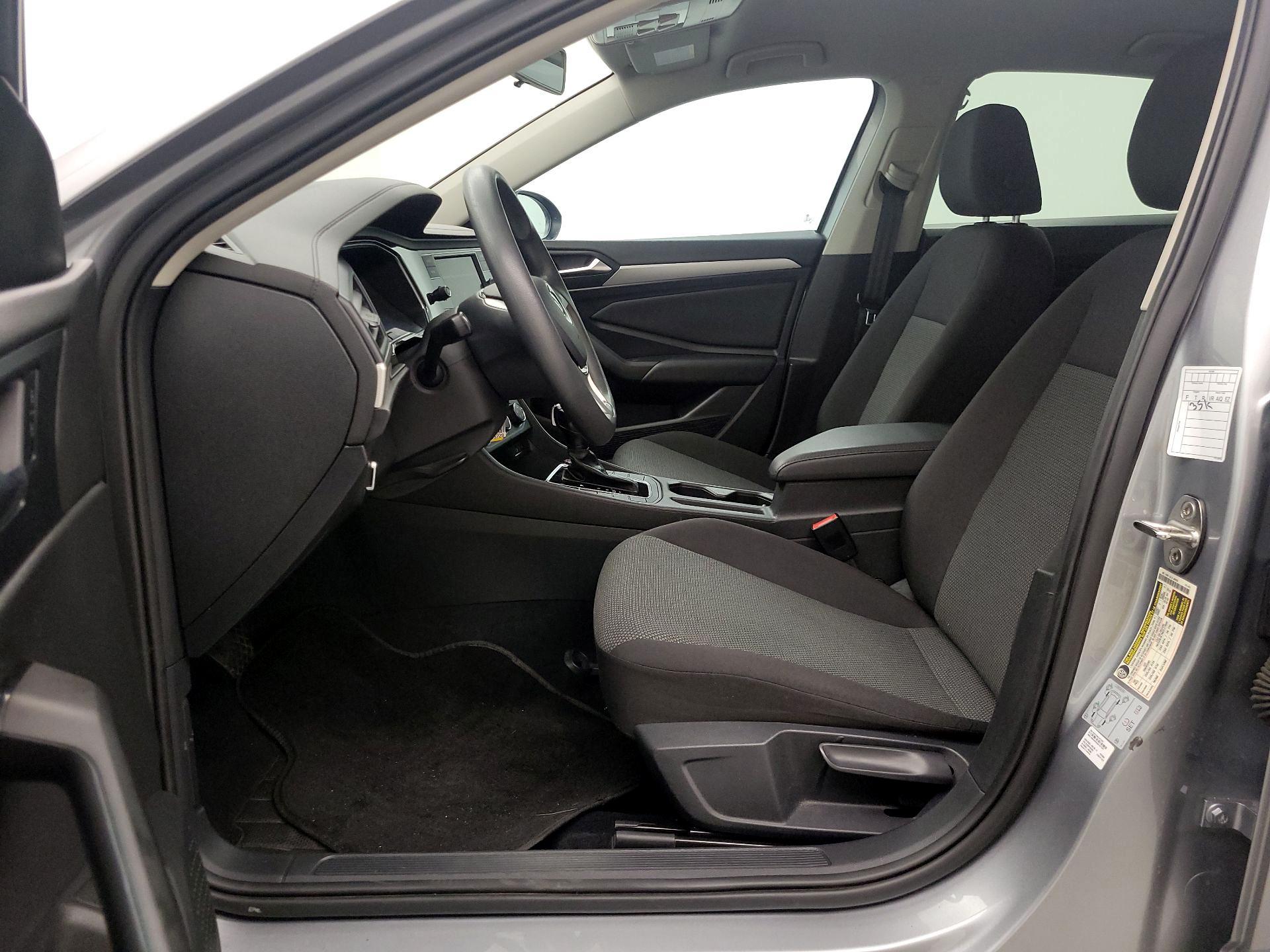 Thumbnail: 2021 Volkswagen Jetta - 11