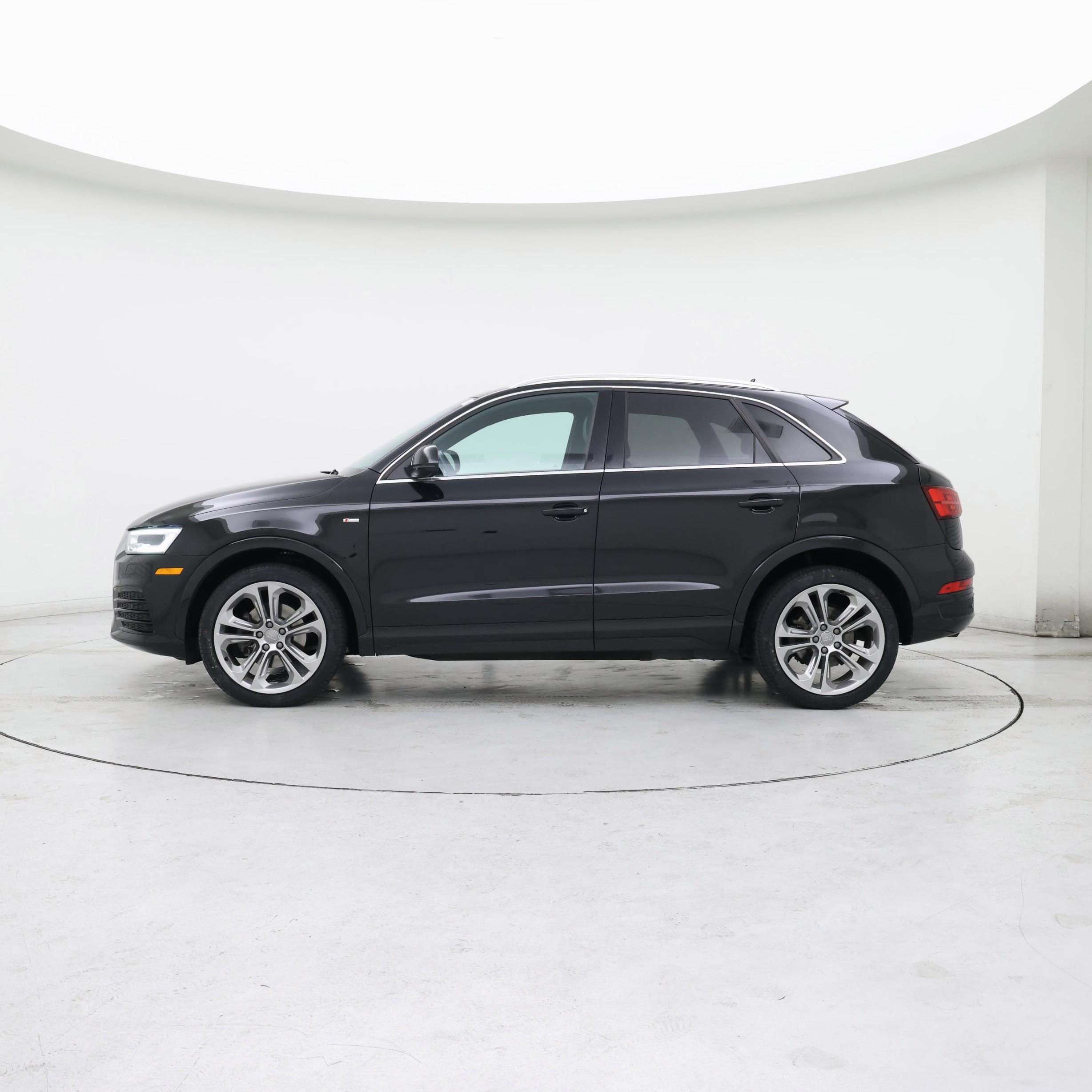 Thumbnail: 2017 Audi Q3 - 3