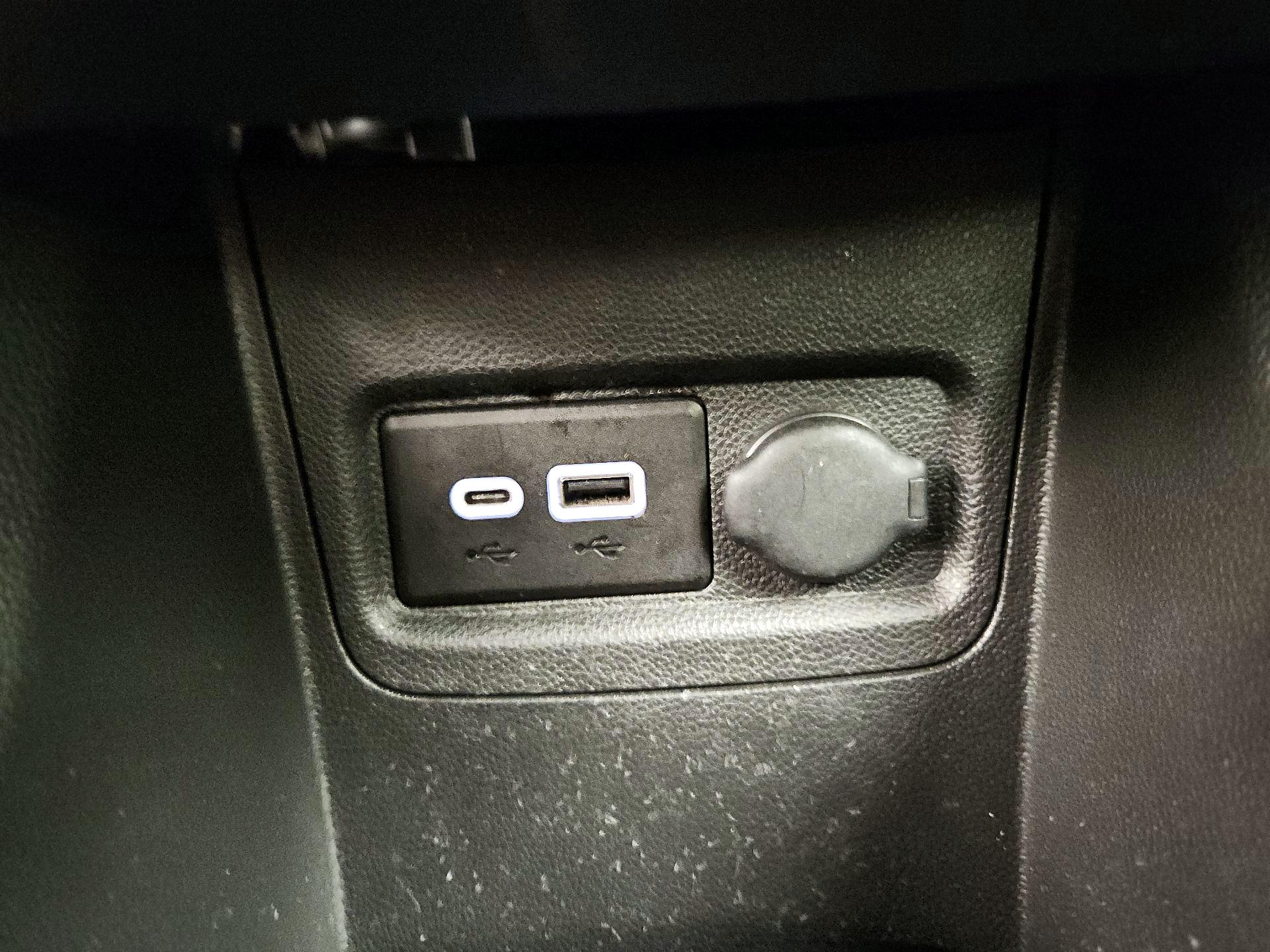 Thumbnail: 2019 Chevrolet Spark - 18