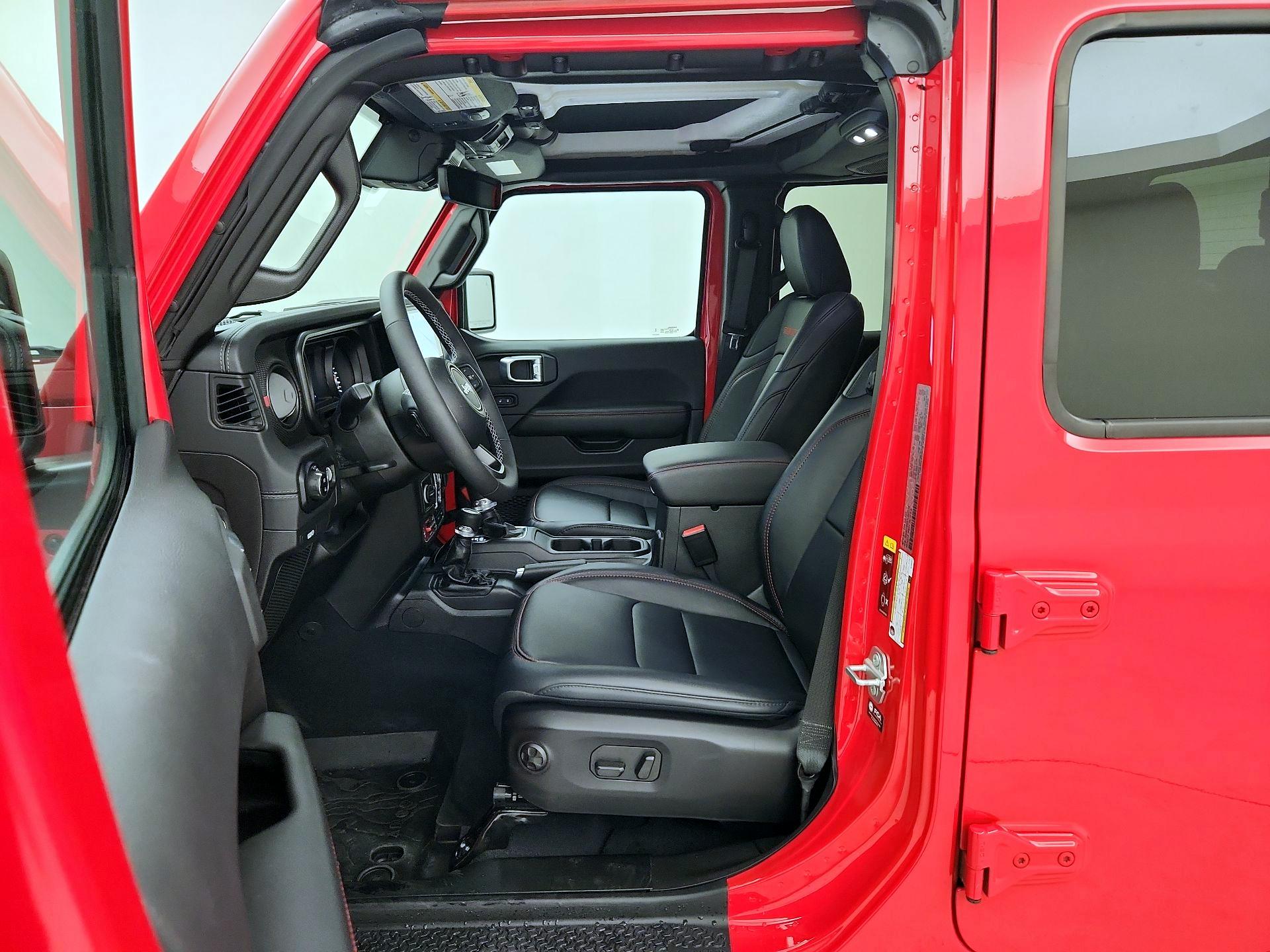 Thumbnail: 2025 Jeep Gladiator - 11