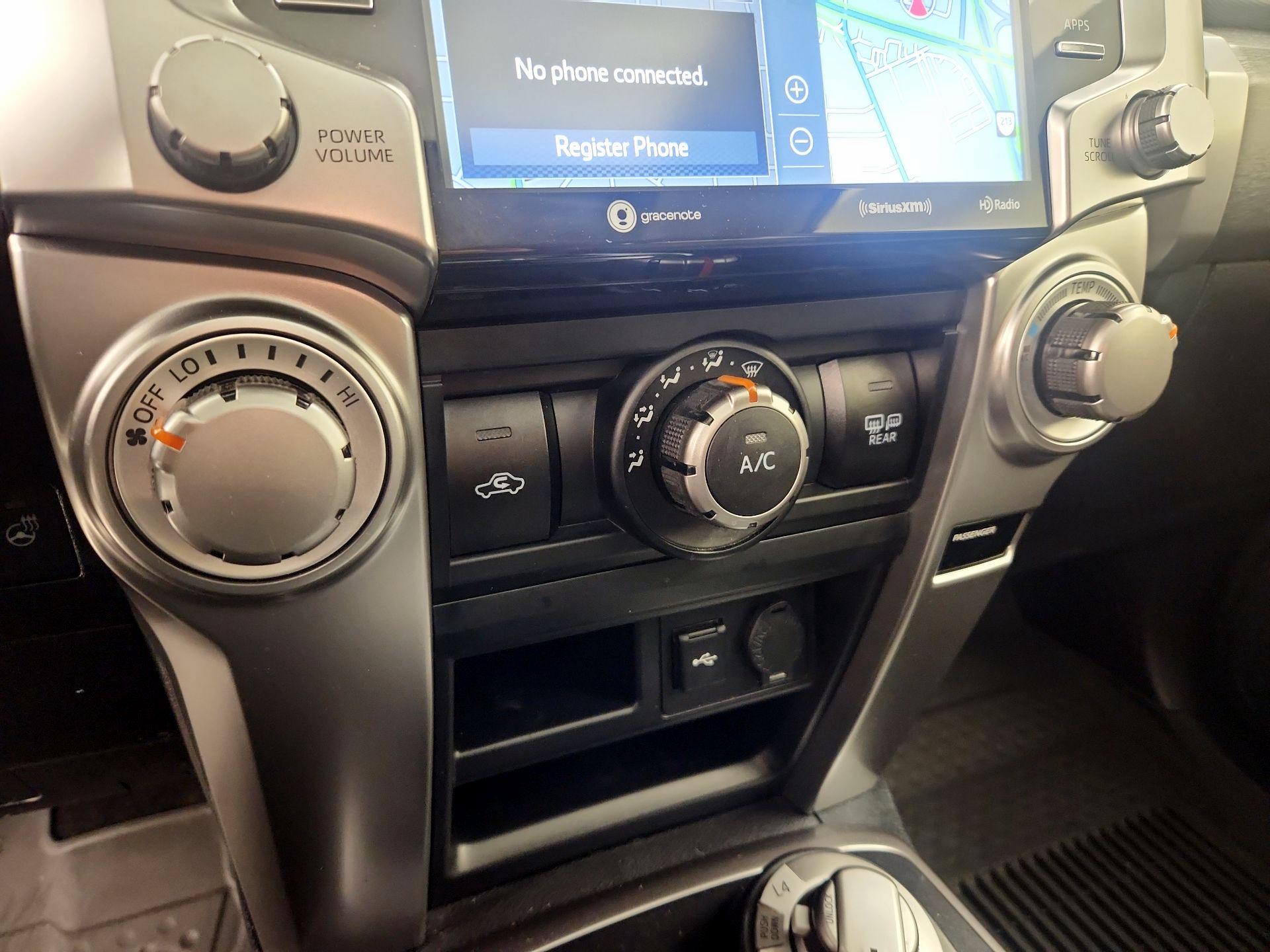 Thumbnail: 2024 Toyota 4Runner - 17