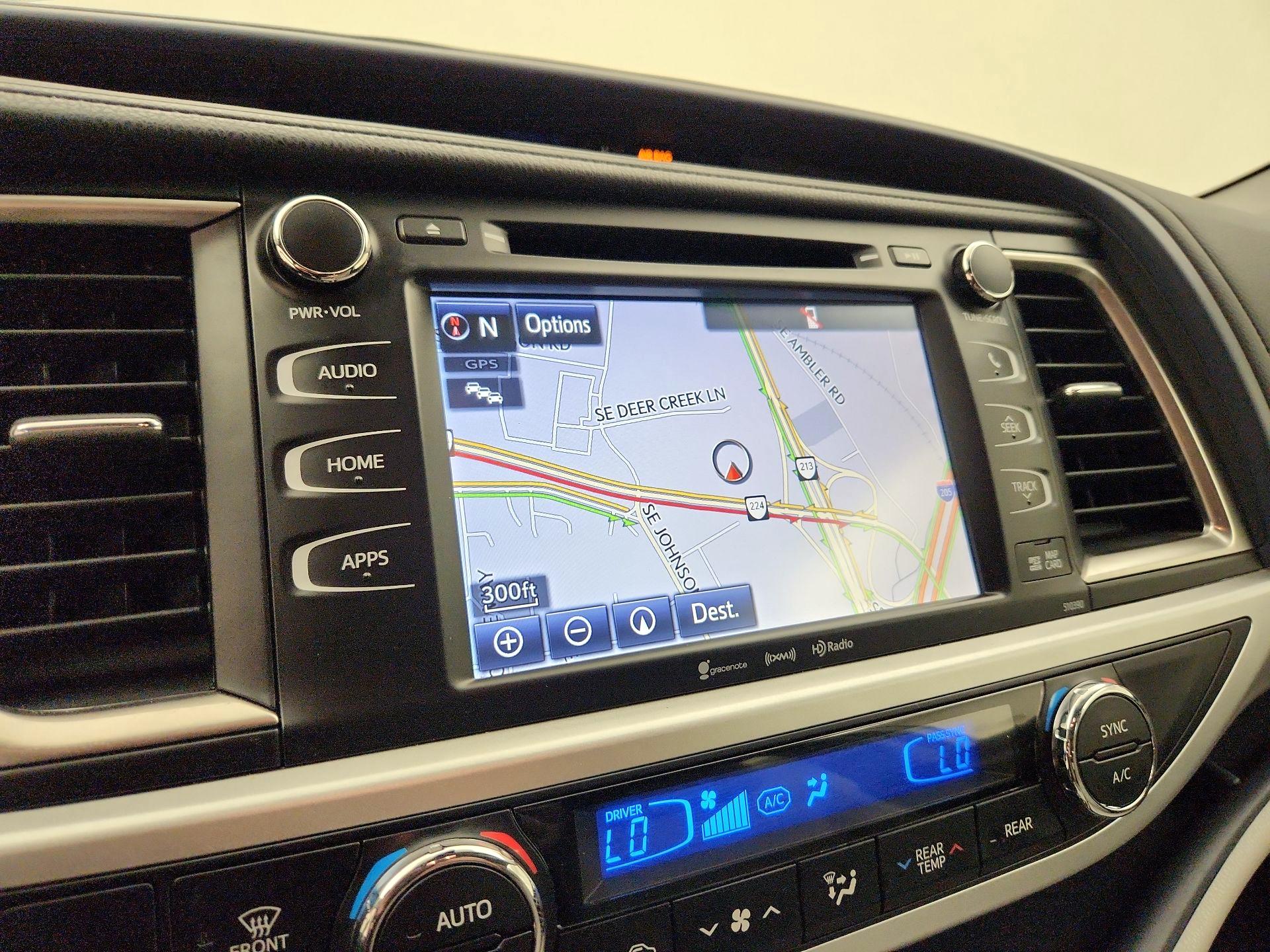 Thumbnail: 2019 Toyota Highlander - 14