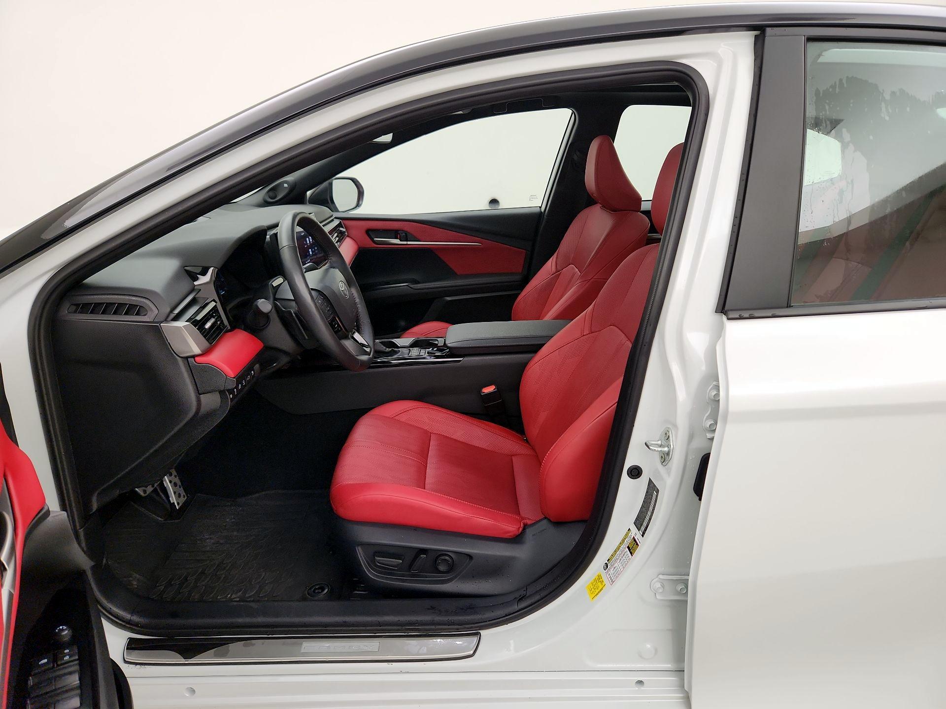 Thumbnail: 2025 Toyota Camry - 11