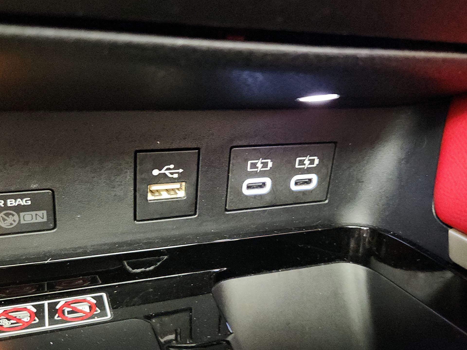 Thumbnail: 2025 Toyota Camry - 18