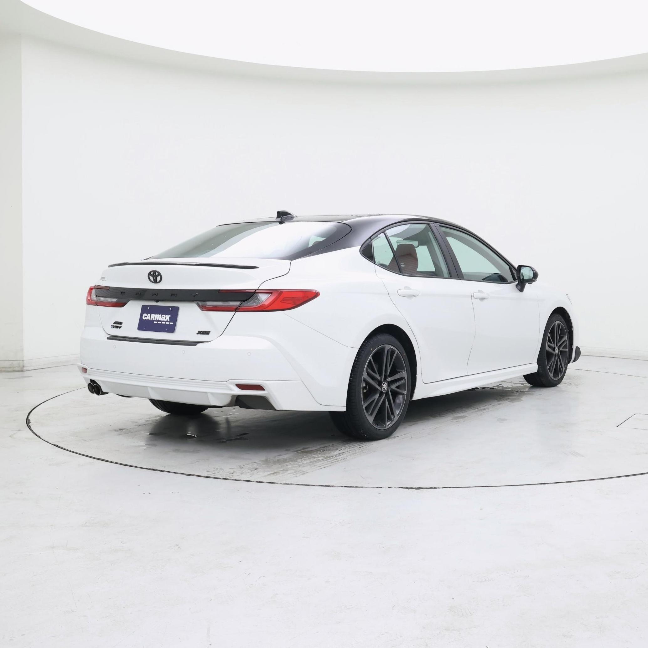 Thumbnail: 2025 Toyota Camry - 8