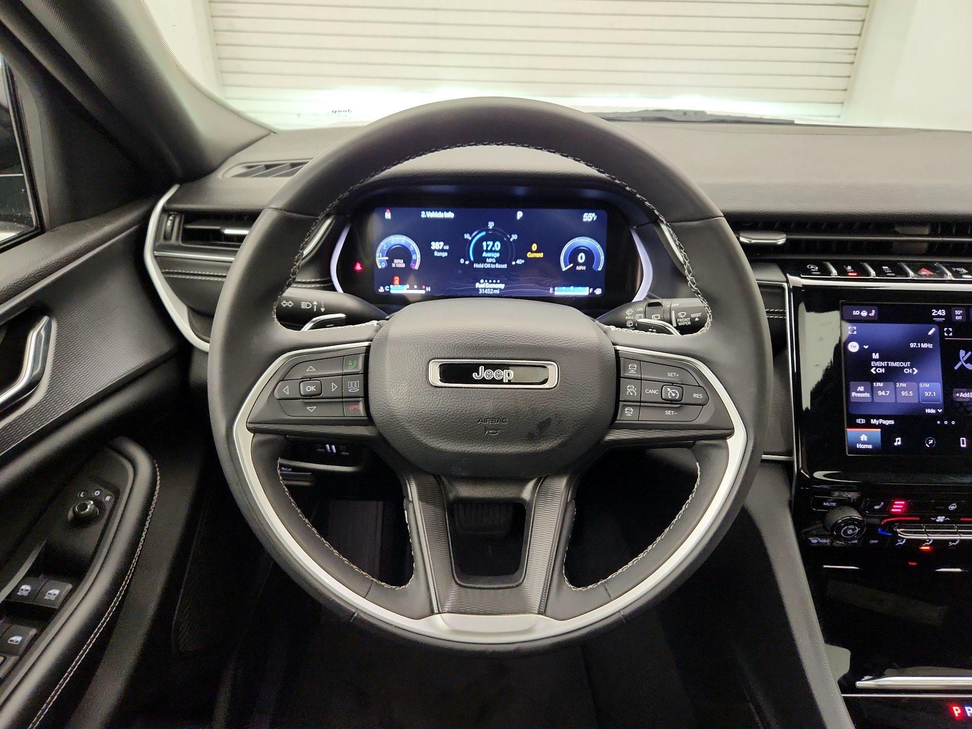 Thumbnail: 2024 Jeep Grand Cherokee - 10