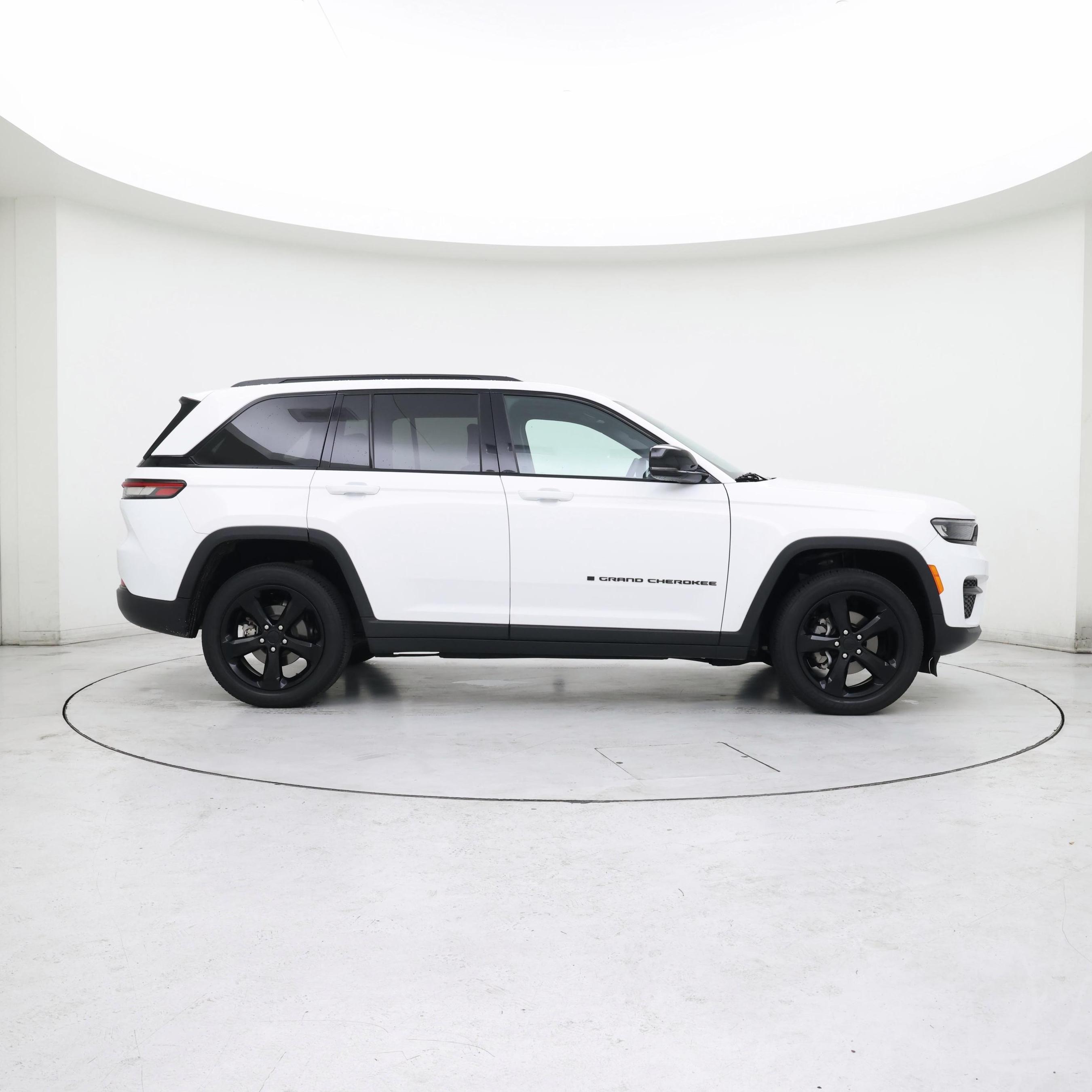 Thumbnail: 2024 Jeep Grand Cherokee - 7