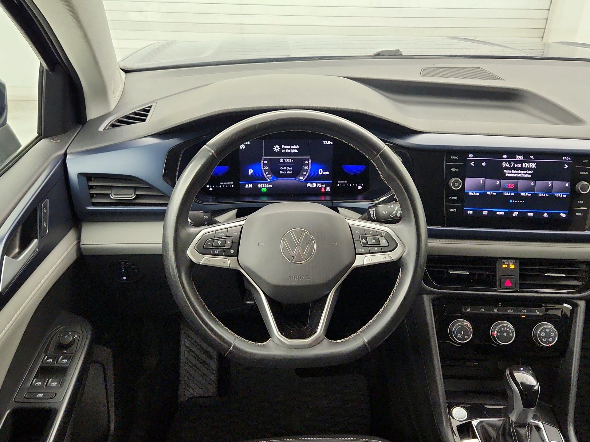 Thumbnail: 2023 Volkswagen Taos - 10