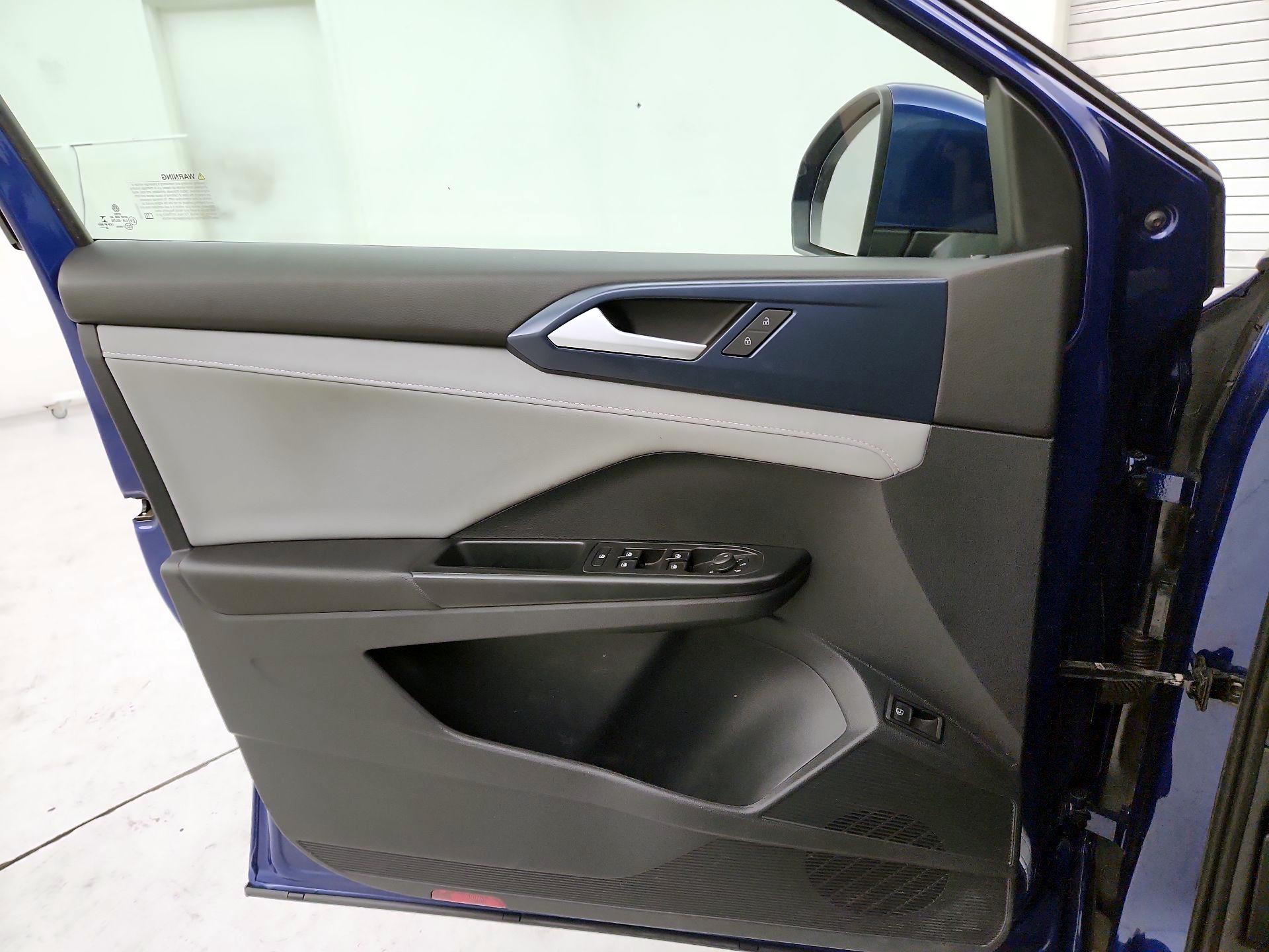 Thumbnail: 2023 Volkswagen Taos - 12